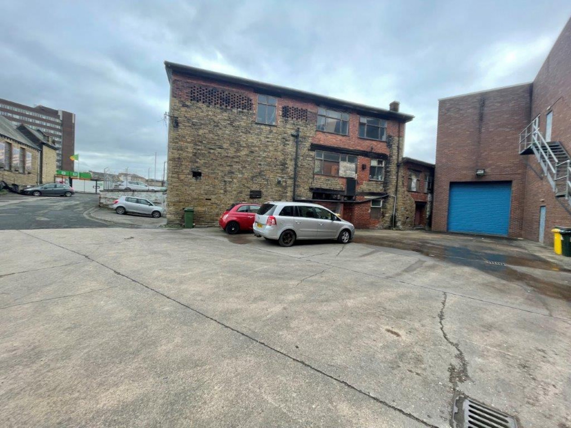 Images for Warehouse & Yard, Part Turnbridge Mills Old Leeds Road, Huddersfield, West Yorkshire, HD1 1SG