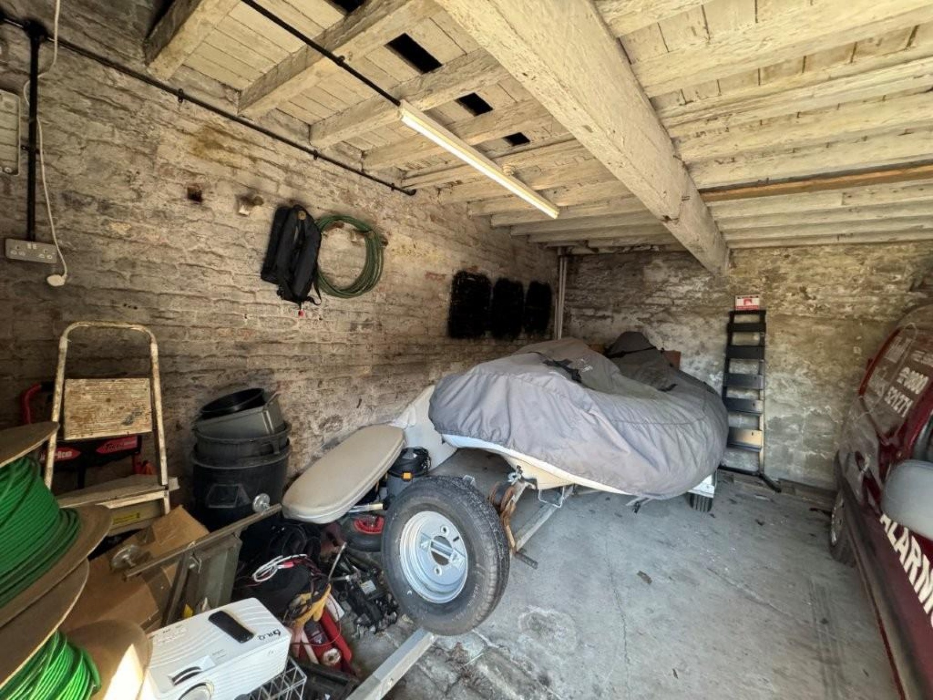 Images for 128-140 Blackmoorfoot Rd, Crosland Moor, West Yorkshire, HD4 5RL