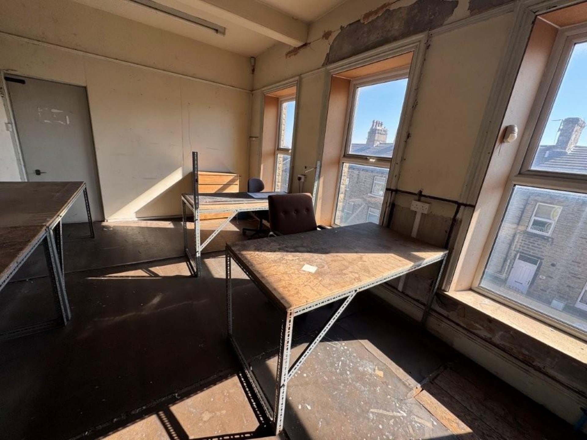 Images for 128-140 Blackmoorfoot Rd, Crosland Moor, West Yorkshire, HD4 5RL