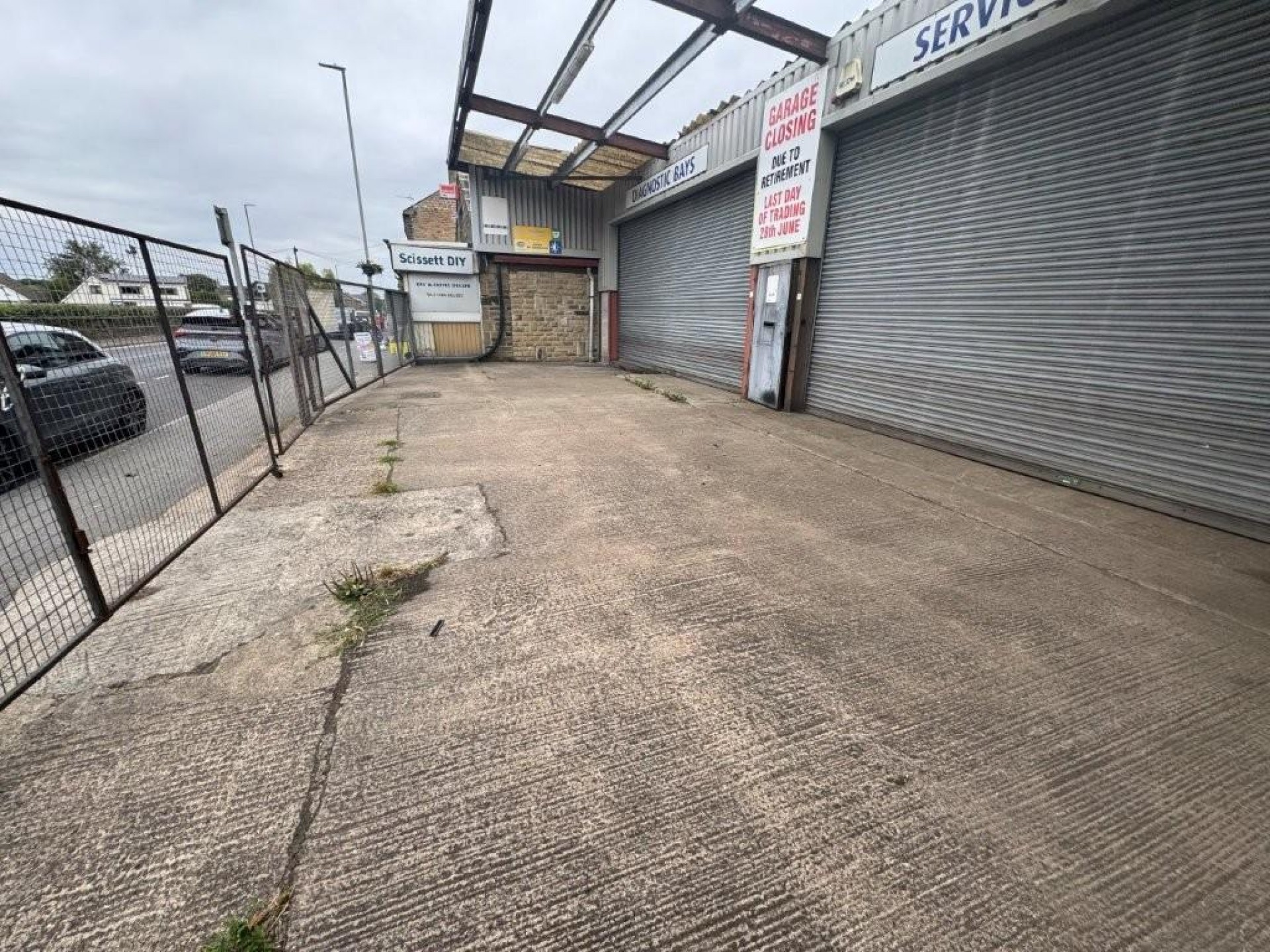 Images for 141-143 Wakefield Road, Scissett, West Yorkshire, HD8 9HR