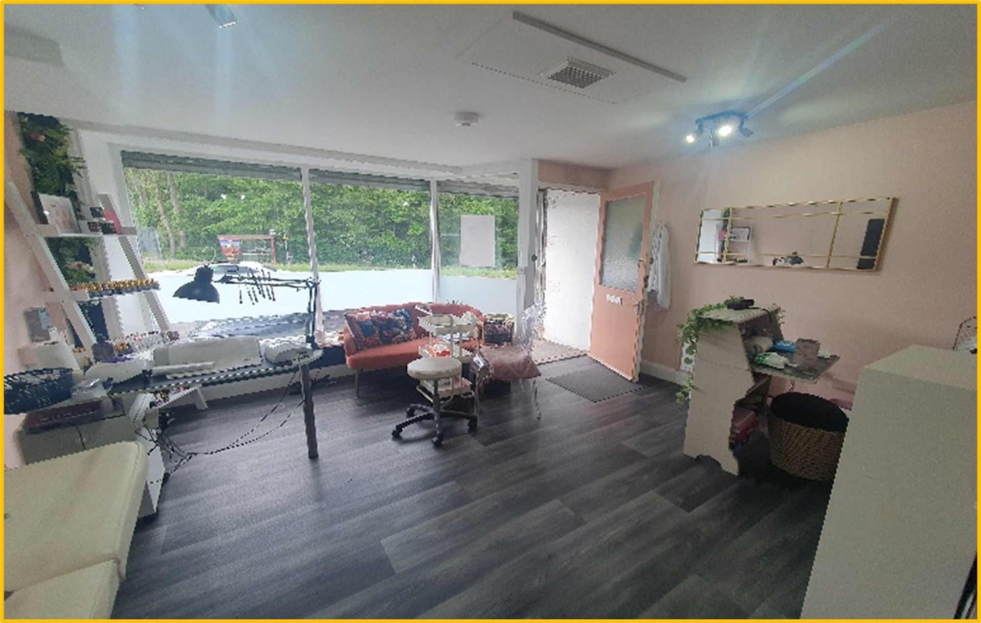 Images for 401 Bradford Road, Huddersfield, West Yorkshire, HD2 2RB