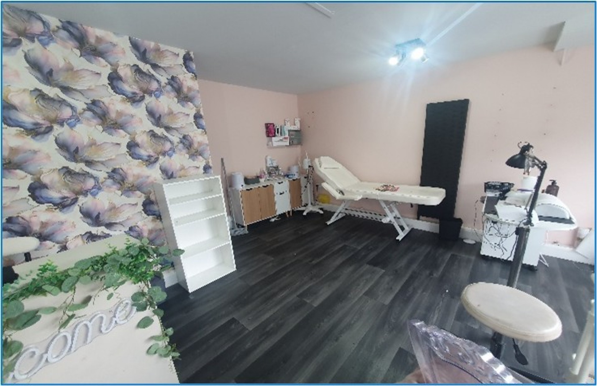 Images for 401 Bradford Road, Huddersfield, West Yorkshire, HD2 2RB