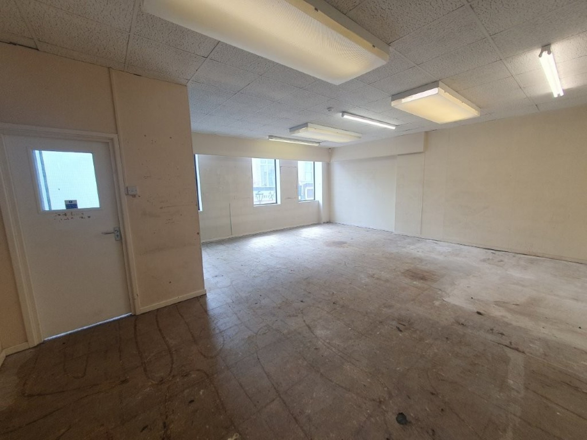 Images for 4-6 Crown Street, Halifax, West Yorkshire, HX1 1TT