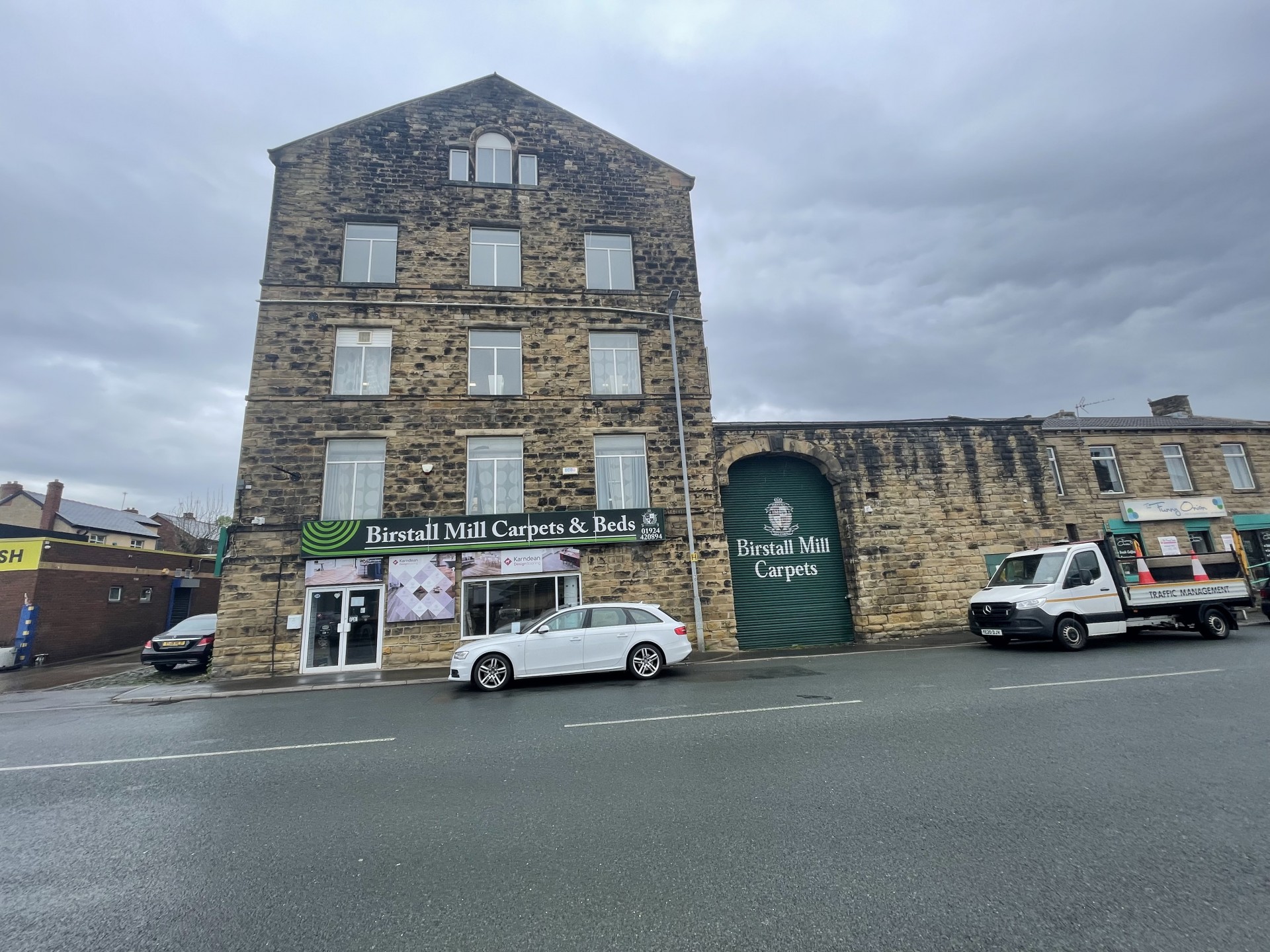 Images for 934 Bradford Road, Birstall, Batley, West Yorkshire, WF17 9PH