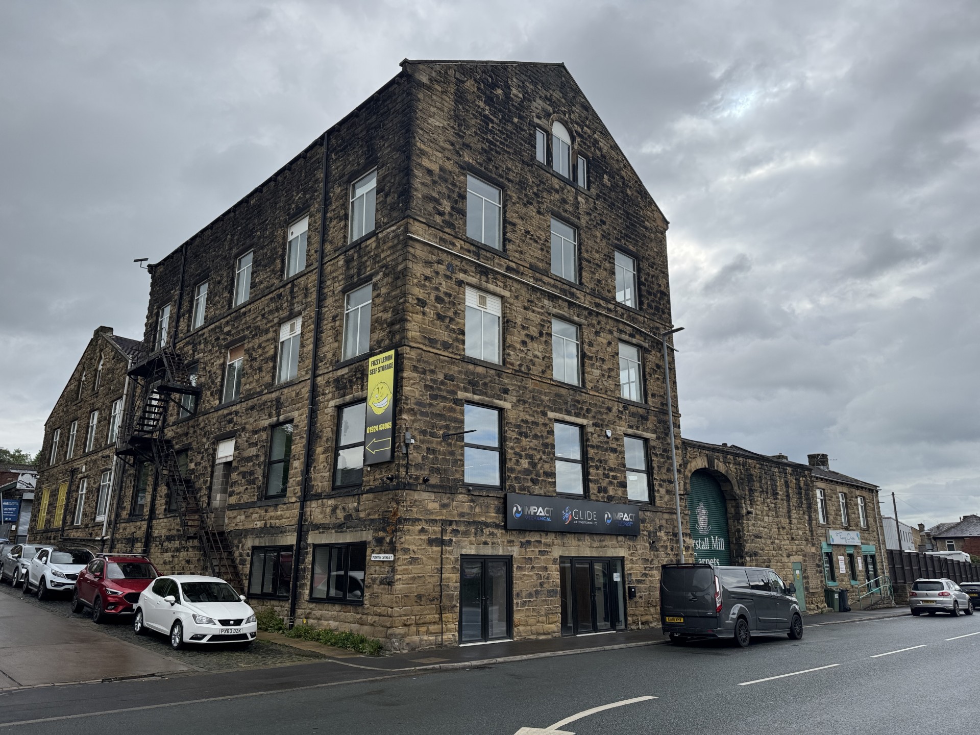 Images for 934 Bradford Road, Birstall, Batley, West Yorkshire, WF17 9PH