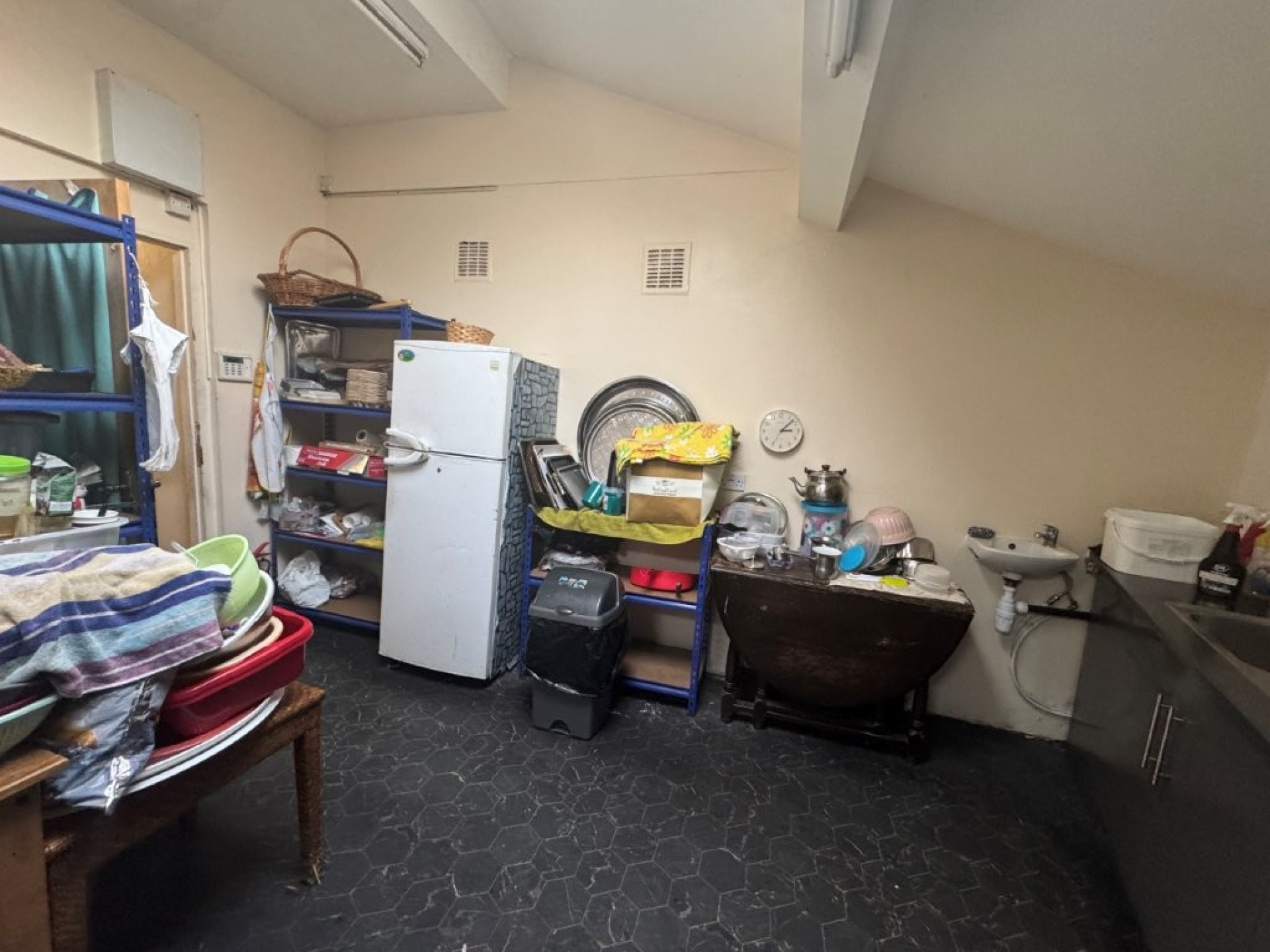 Images for 84 Trinity Street, Huddersfield, West Yorkshire, HD1 4DS