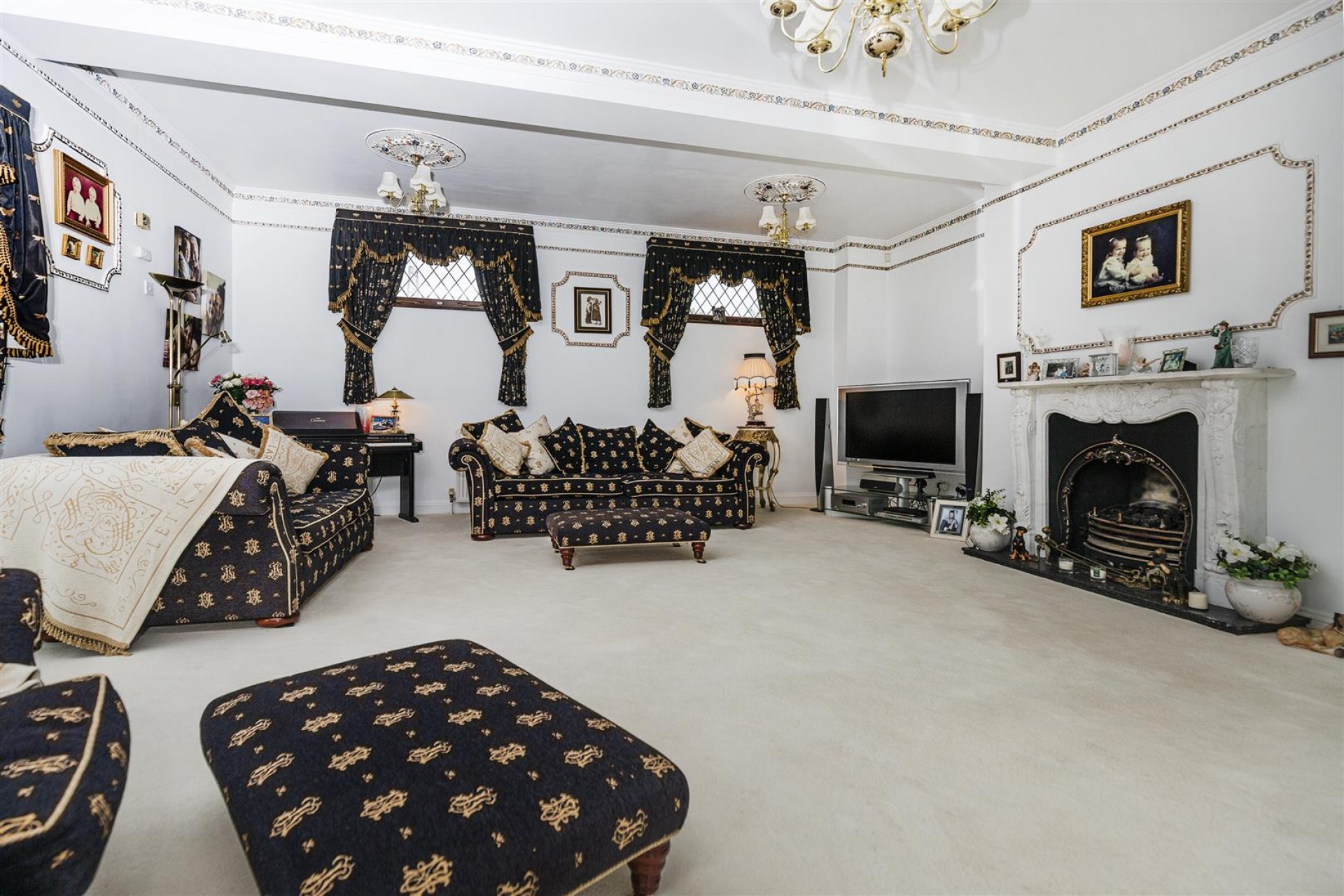 Images for The Carriage Drive, Hoults Lane, Greetland