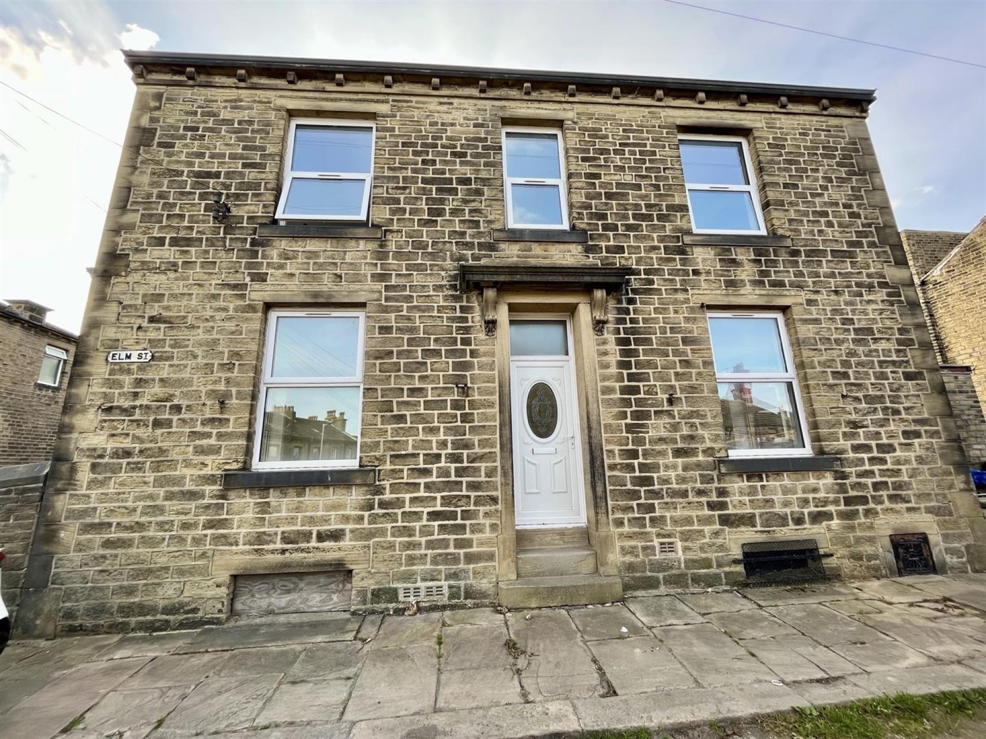 Images for Oak Terrace, Holywell Green, Halifax