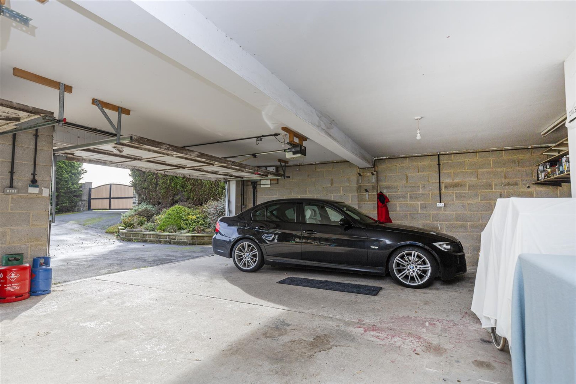 Images for Westfield Lane, Emley, Huddersfield