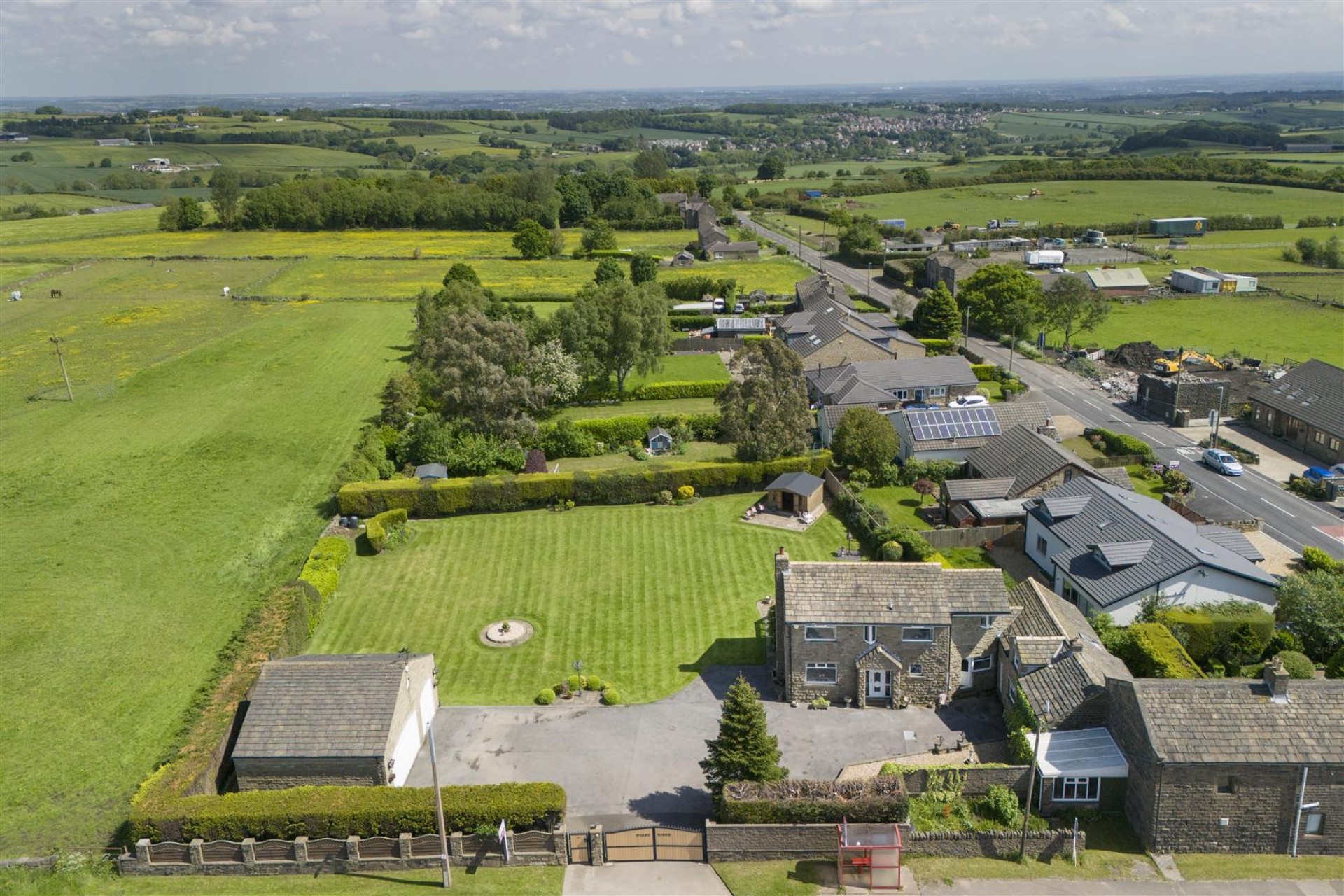 Images for Westfield Lane, Emley, Huddersfield