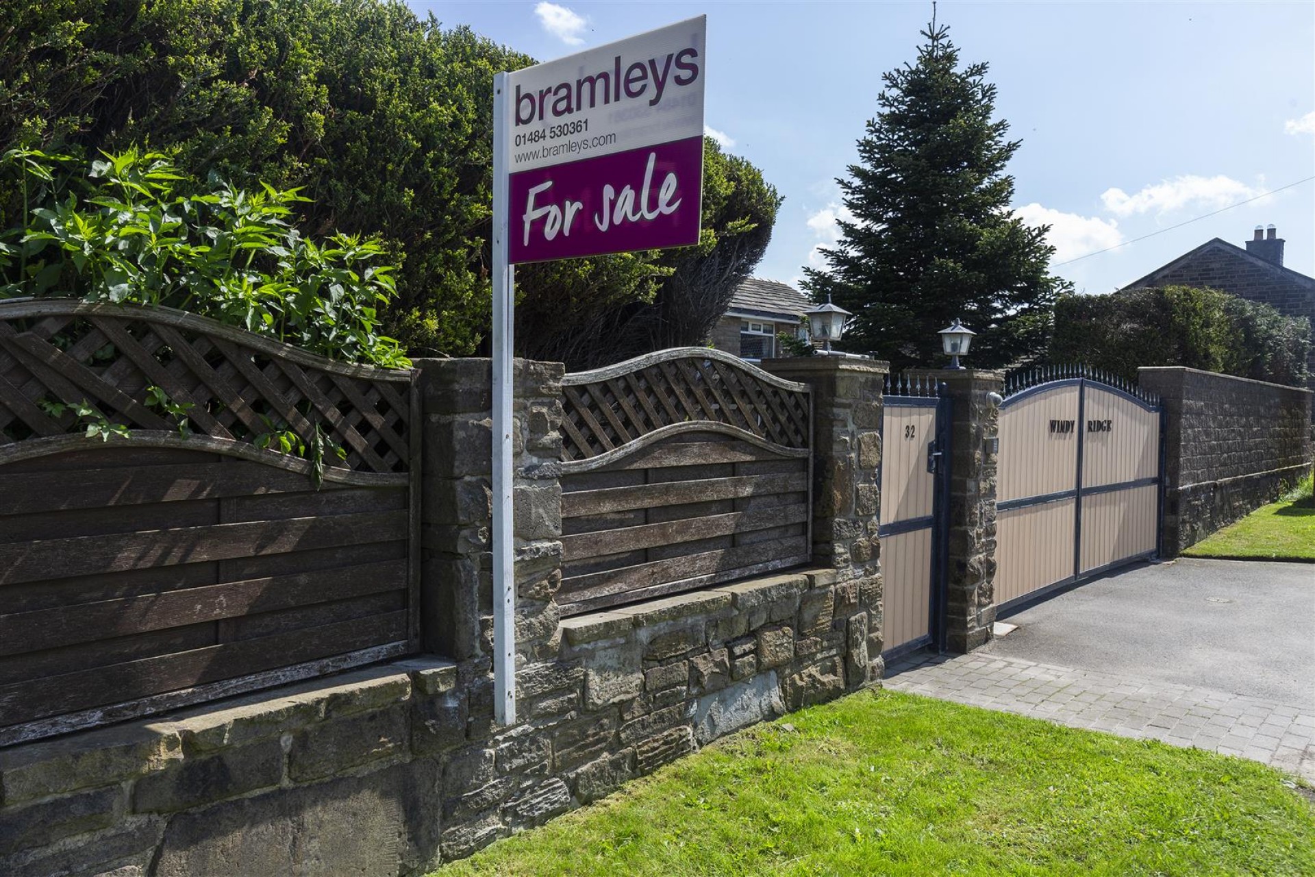 Images for Westfield Lane, Emley, Huddersfield