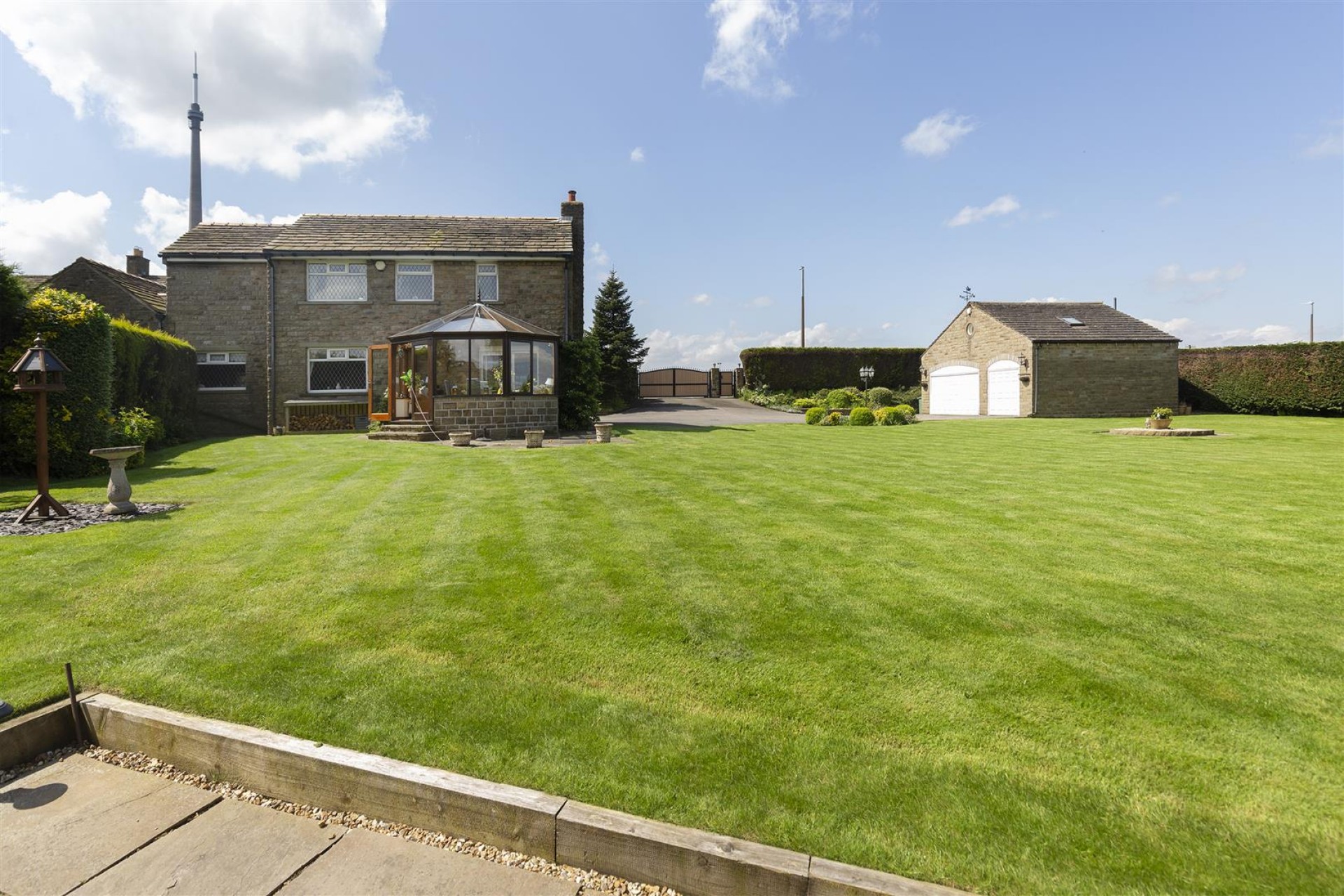 Images for Westfield Lane, Emley, Huddersfield