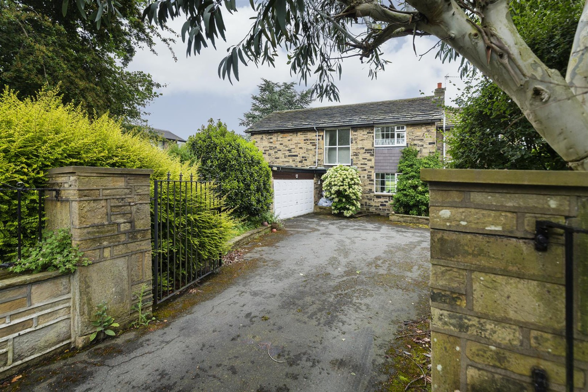 Images for Lascelles Hall Road, Kirkheaton
