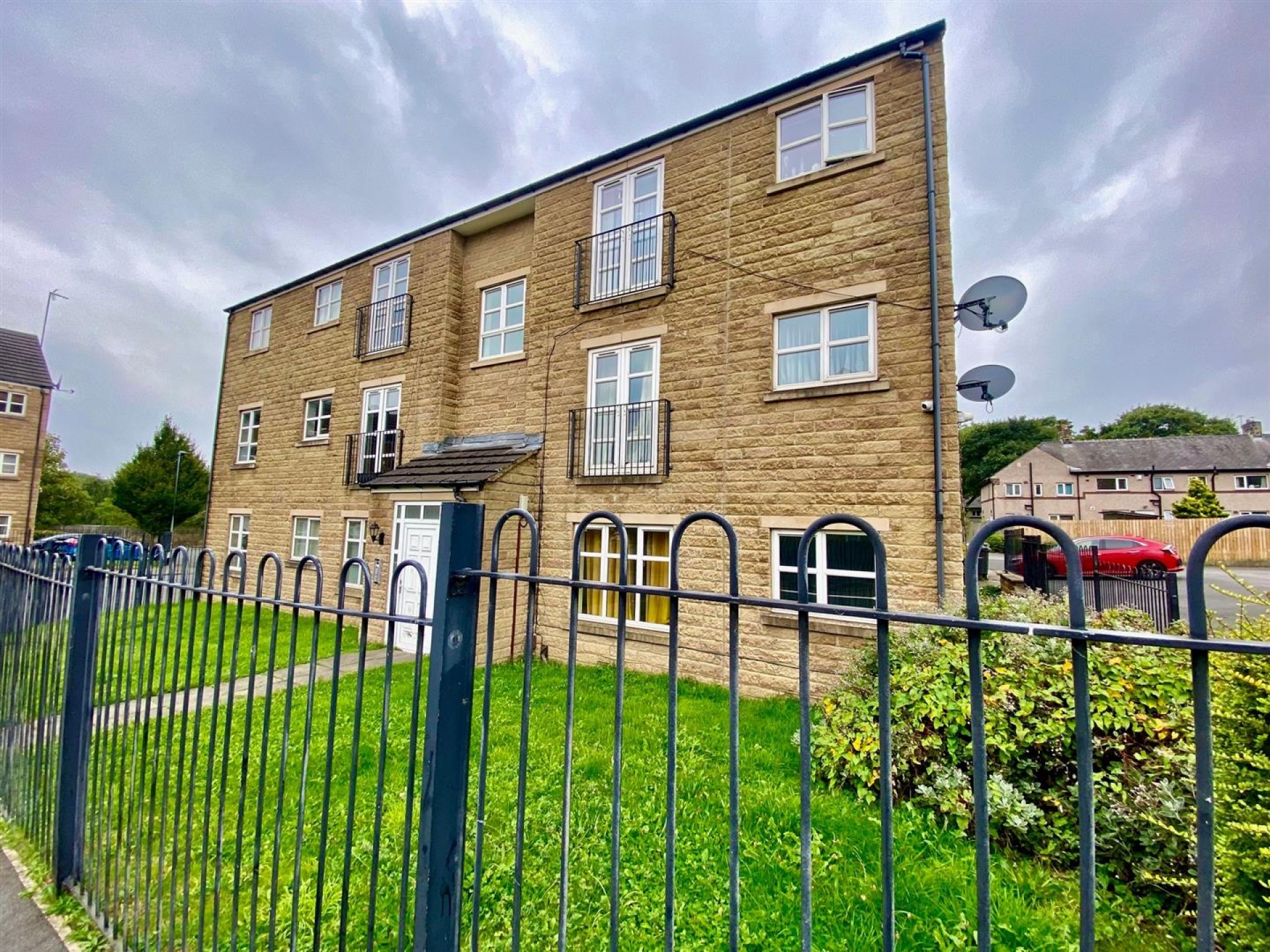 Images for Marlington Drive, Huddersfield