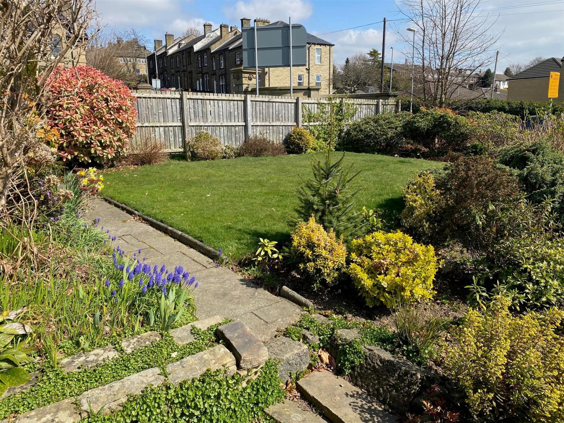 Images for Luck Lane, Huddersfield