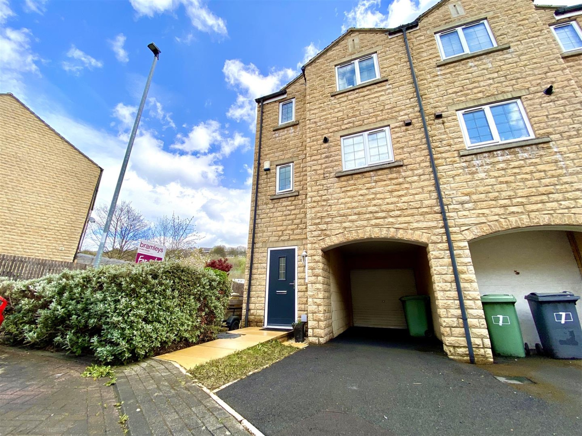 Images for Dale View, Longwood, Huddersfield