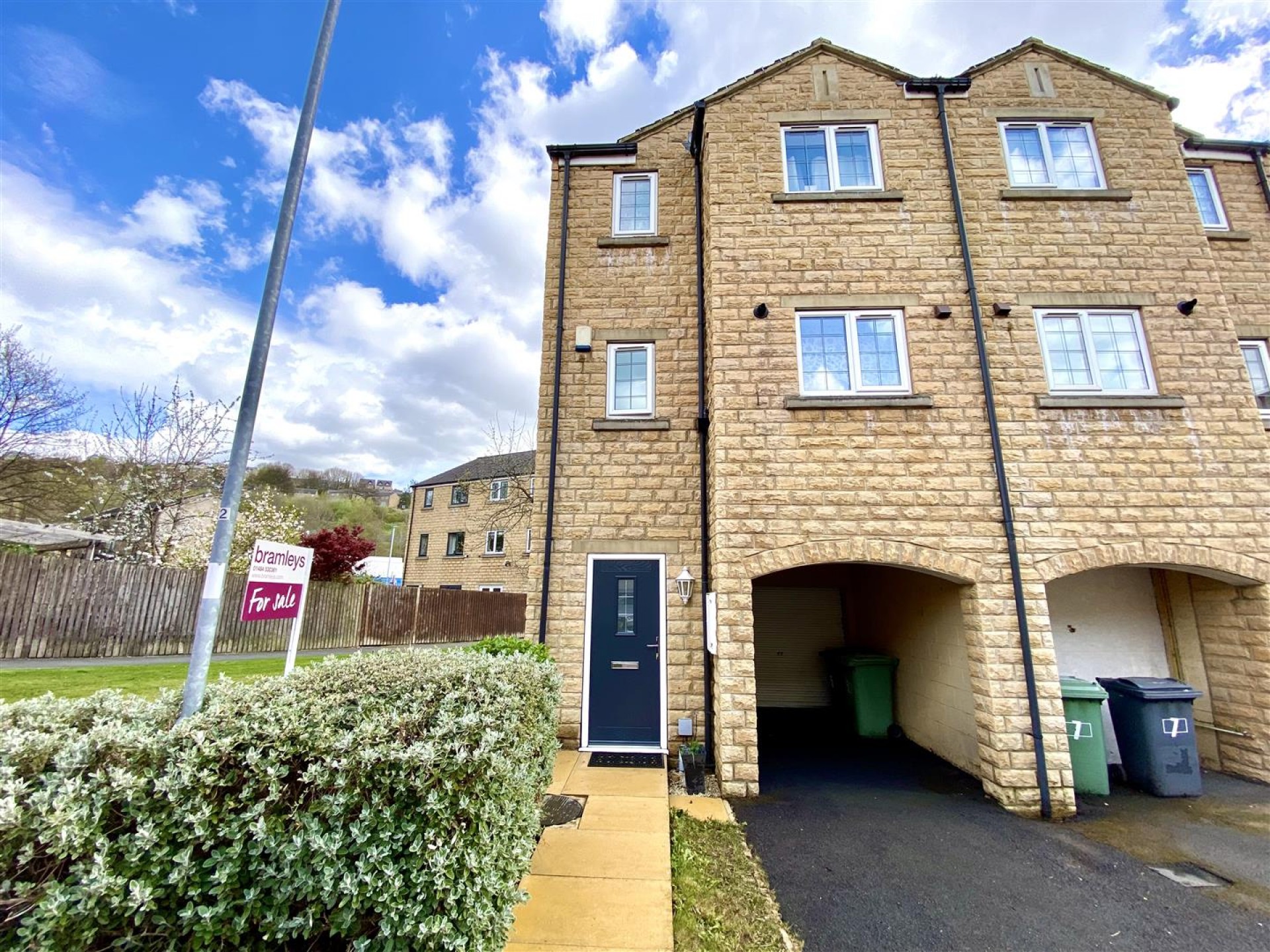 Images for Dale View, Longwood, Huddersfield