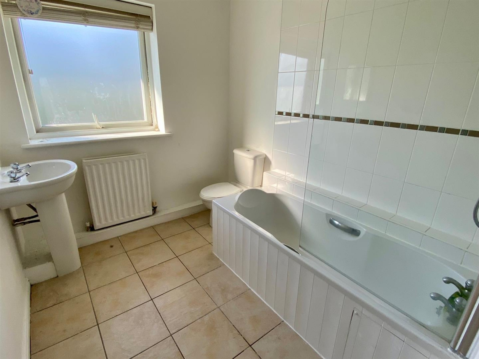 Images for The Gate, Halifax Road, Birchencliffe