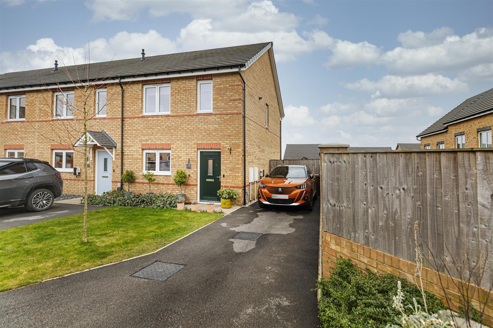 Images for Lapwing Close, Crosland Moor, Huddersfield