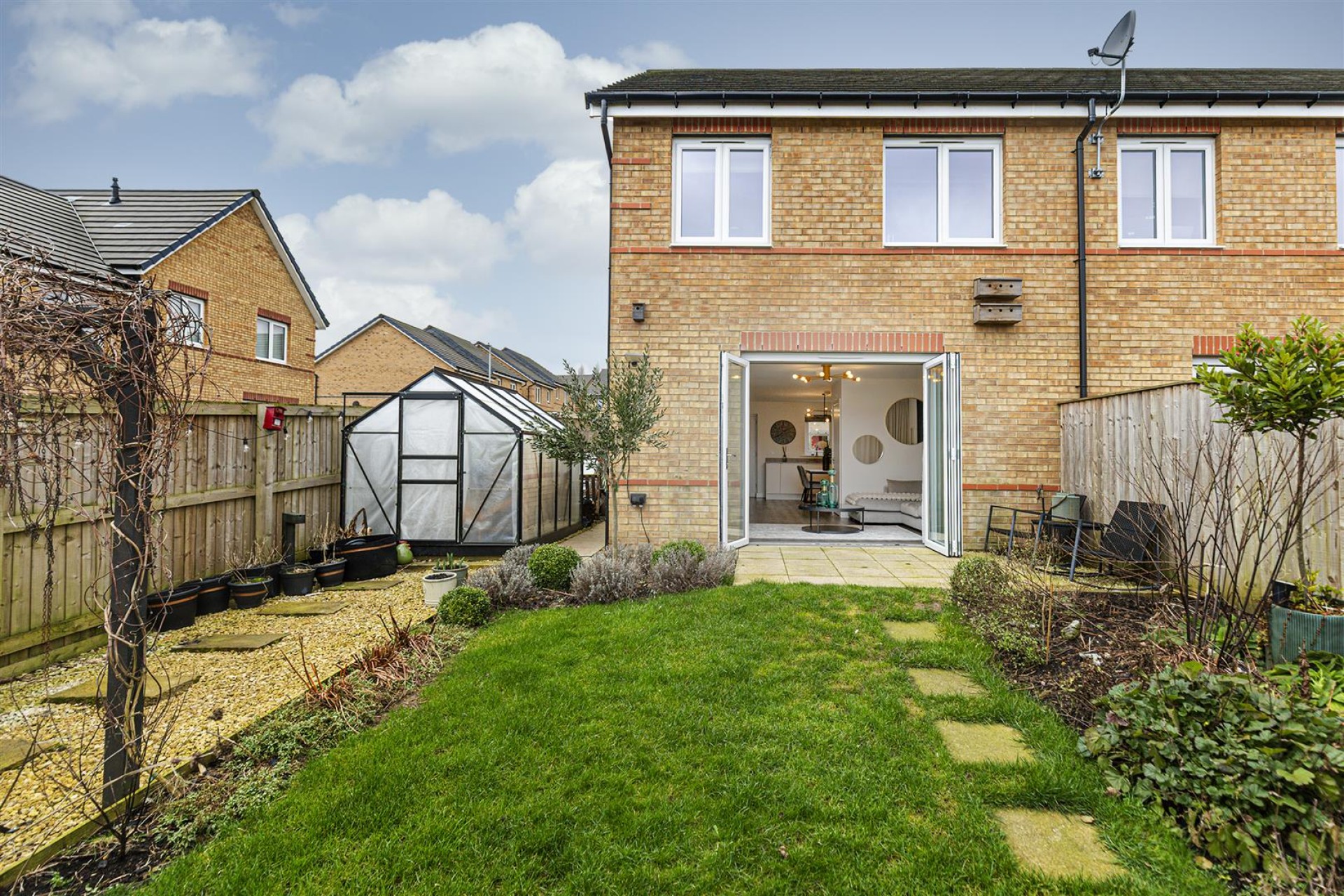 Images for Lapwing Close, Crosland Moor, Huddersfield