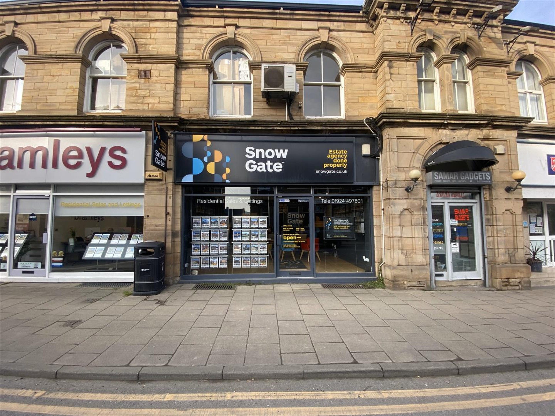 Images for 108 Huddersfield Road, Mirfield