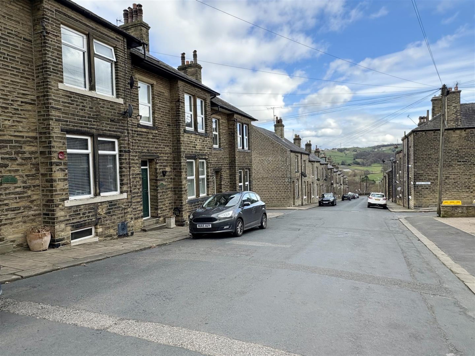Images for North View, Holywell Green, Halifax