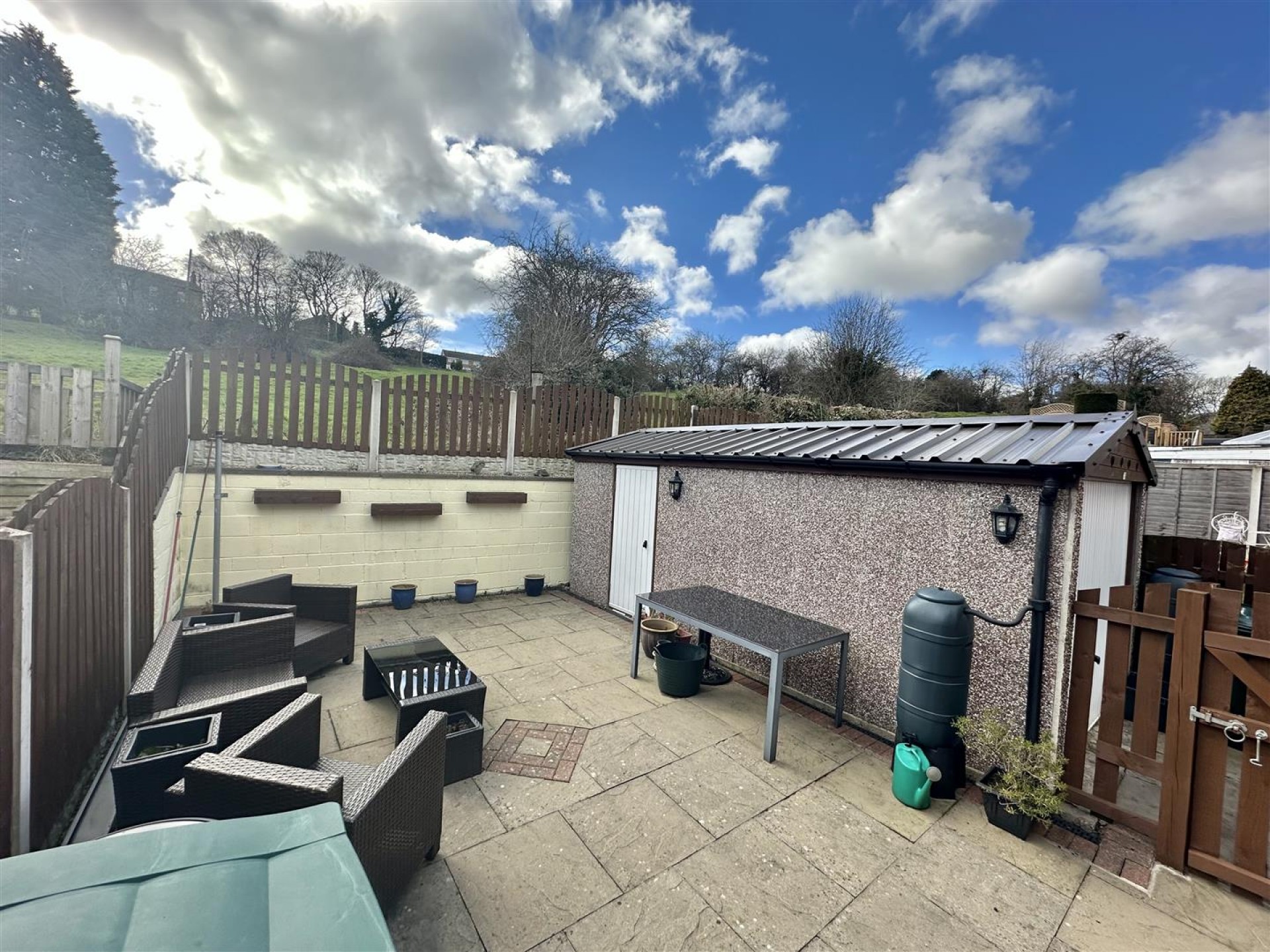 Images for Kings Lea, Liversedge