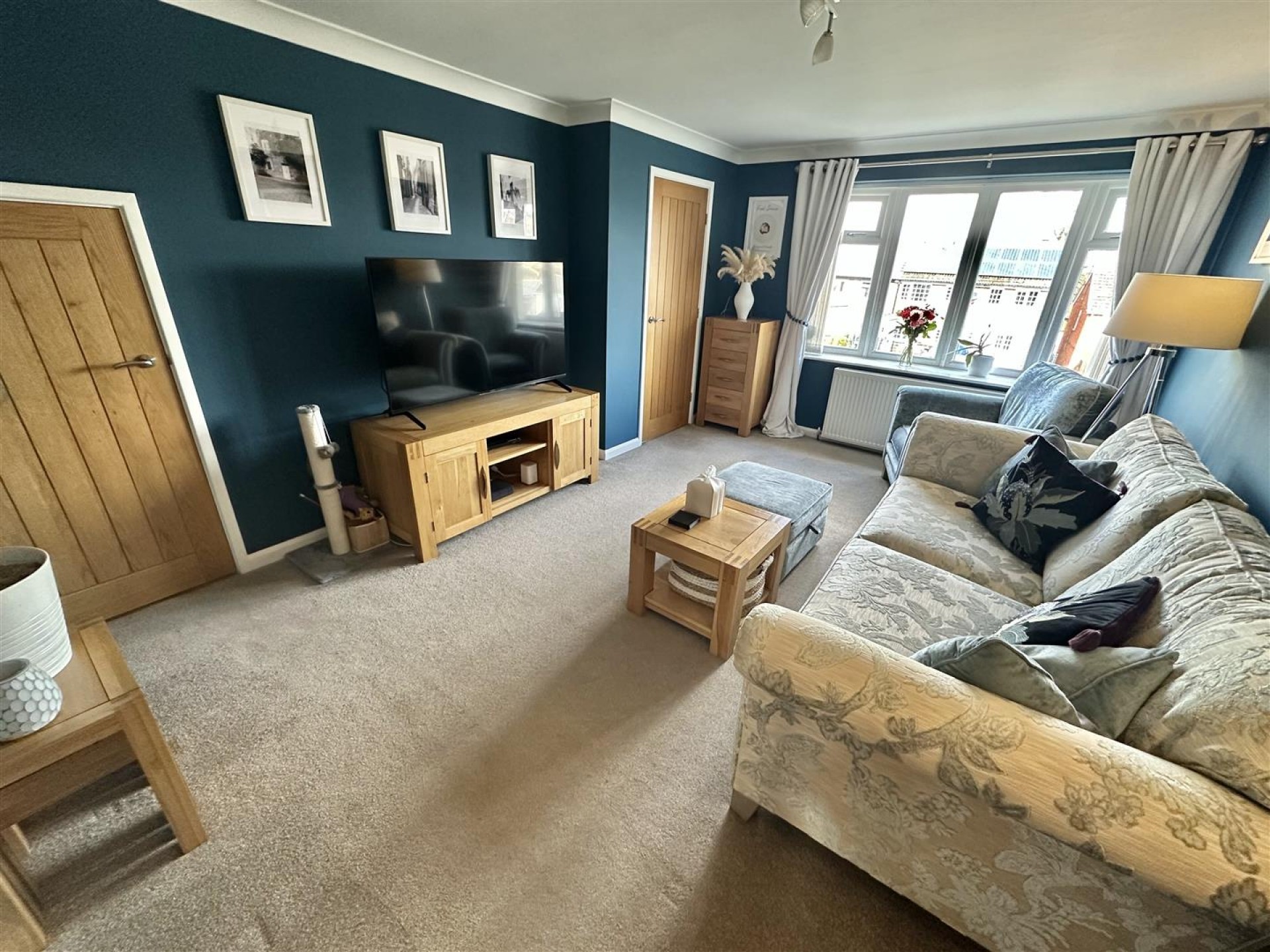 Images for Kings Lea, Liversedge