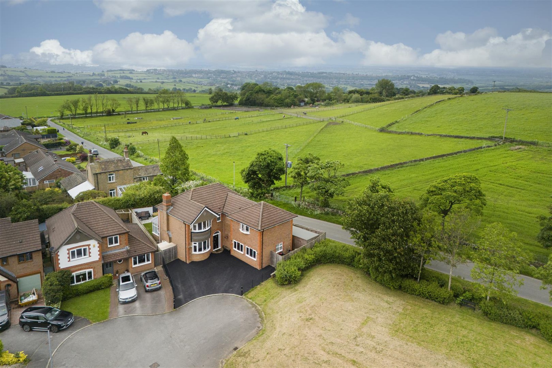 Images for Moorfield Court, Grange Moor