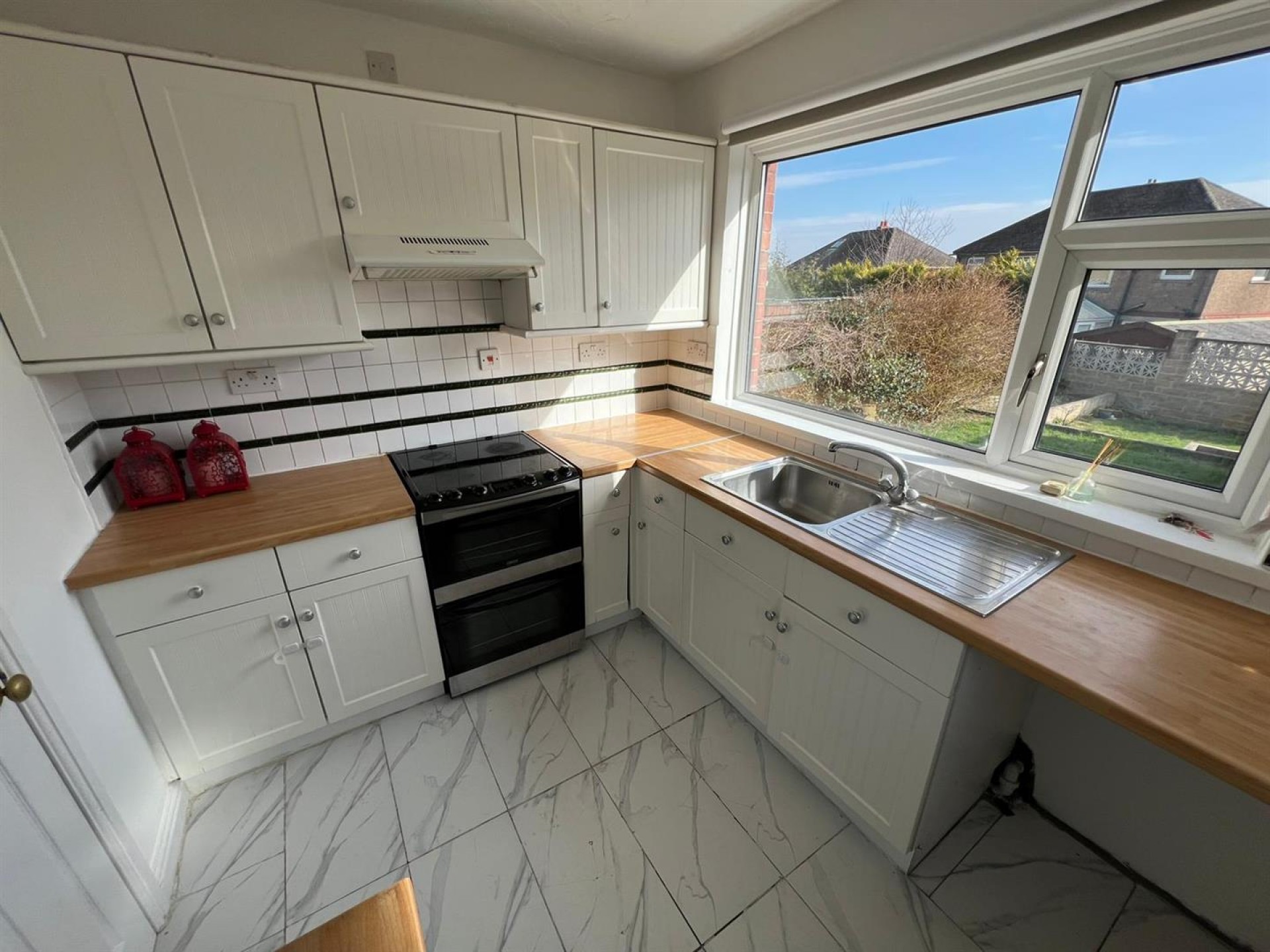 Images for Weatherhill Crescent, Huddersfield