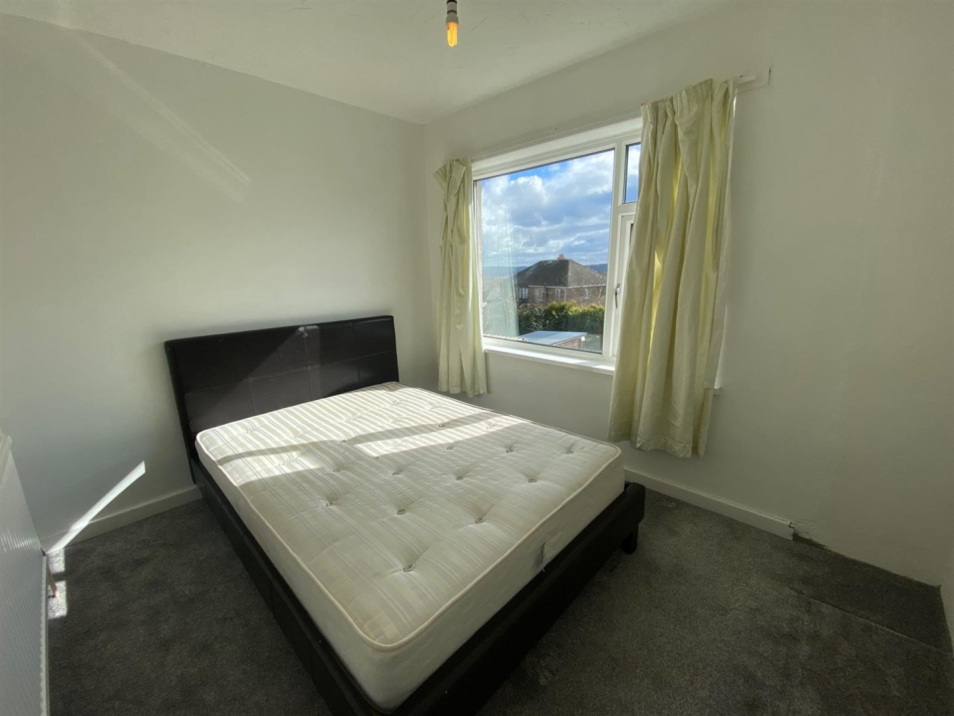 Images for Weatherhill Crescent, Huddersfield