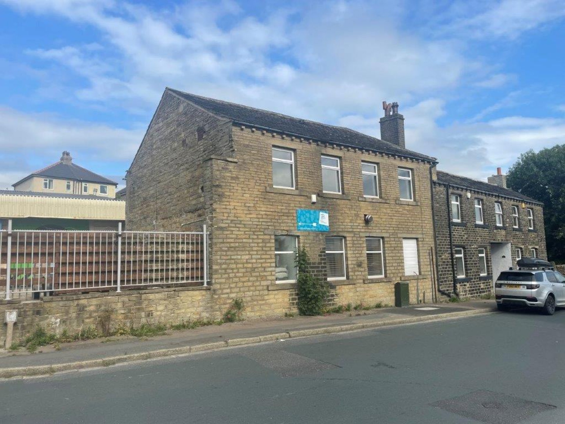Images for 30a Tanyard Road, Oakes, Huddersfield