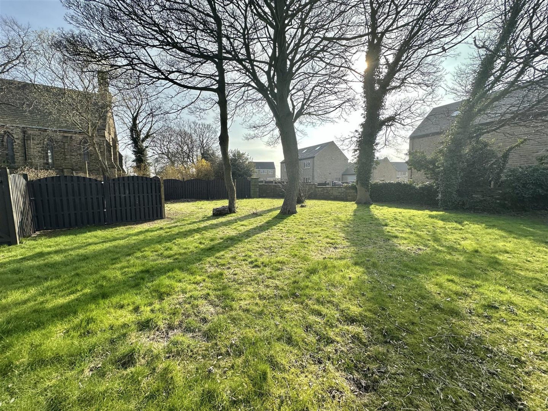 Images for Bullaces Trees Lane, Roberttown