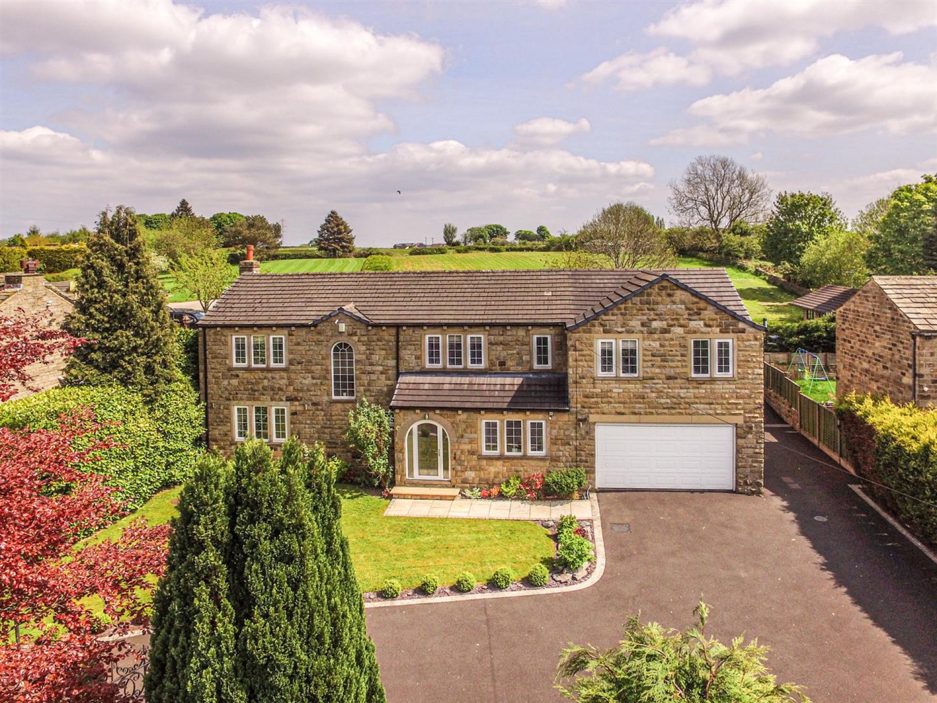 Images for Far Common Road, Mirfield