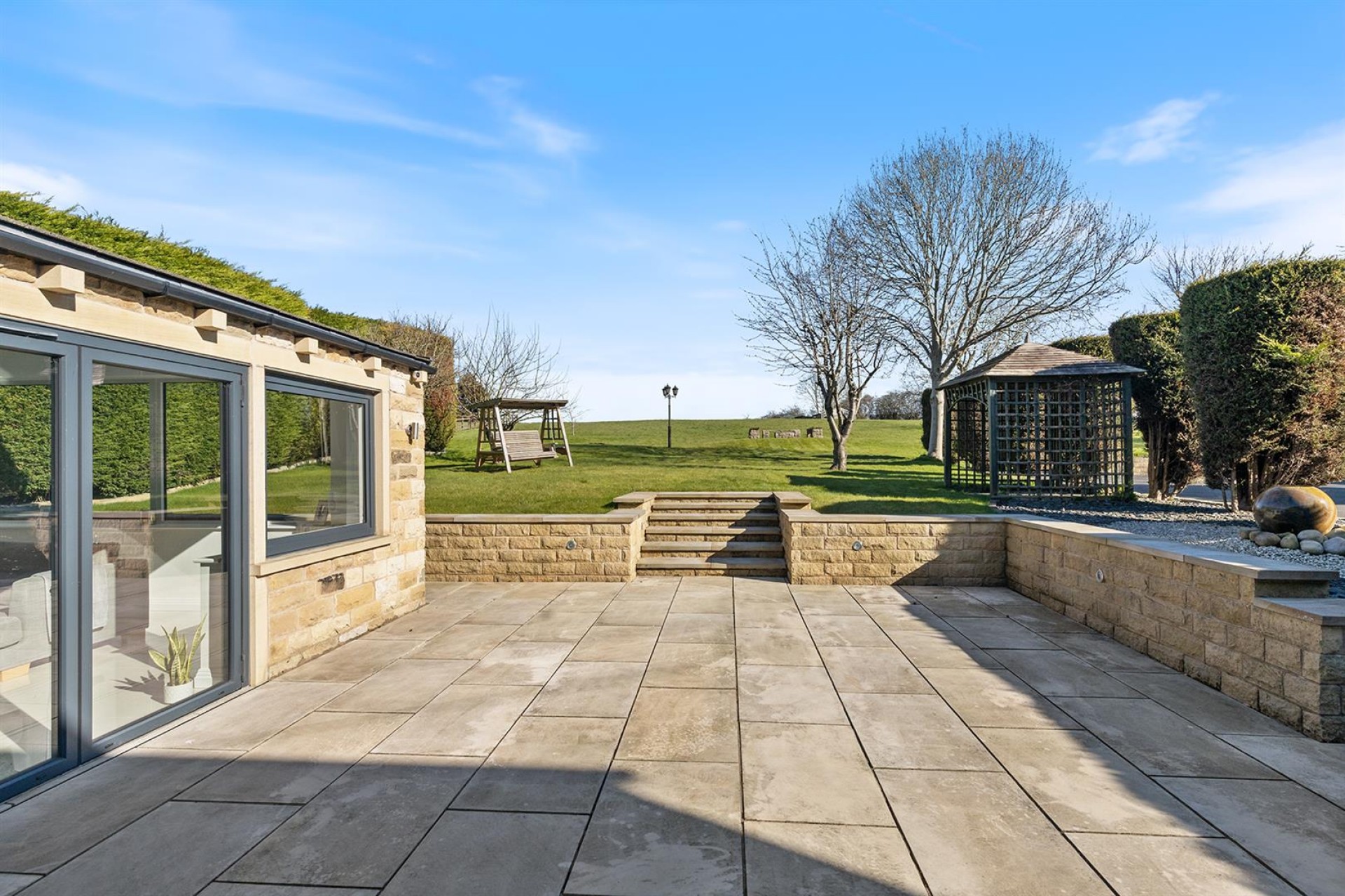 Images for Far Common Road, Mirfield