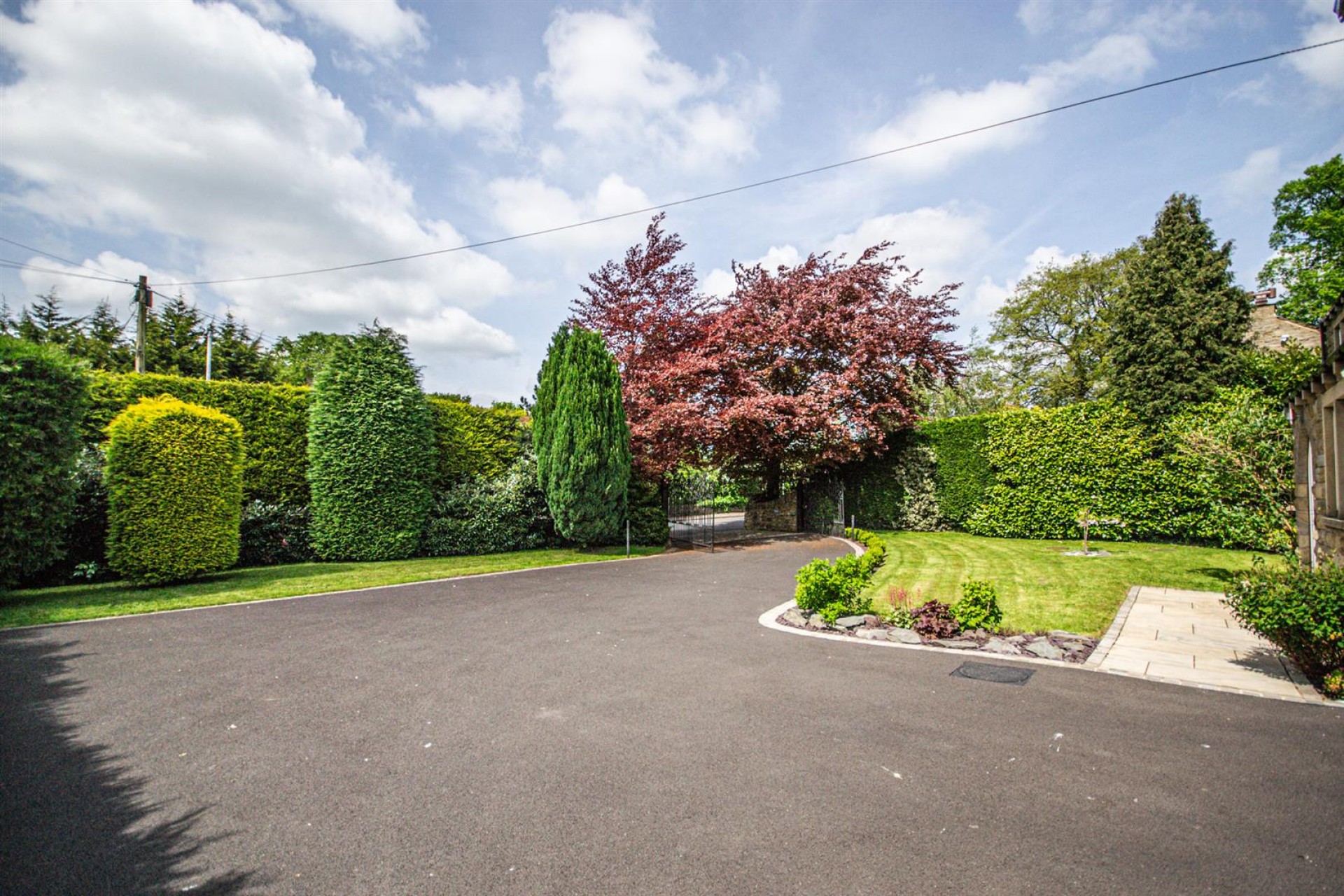 Images for Far Common Road, Mirfield