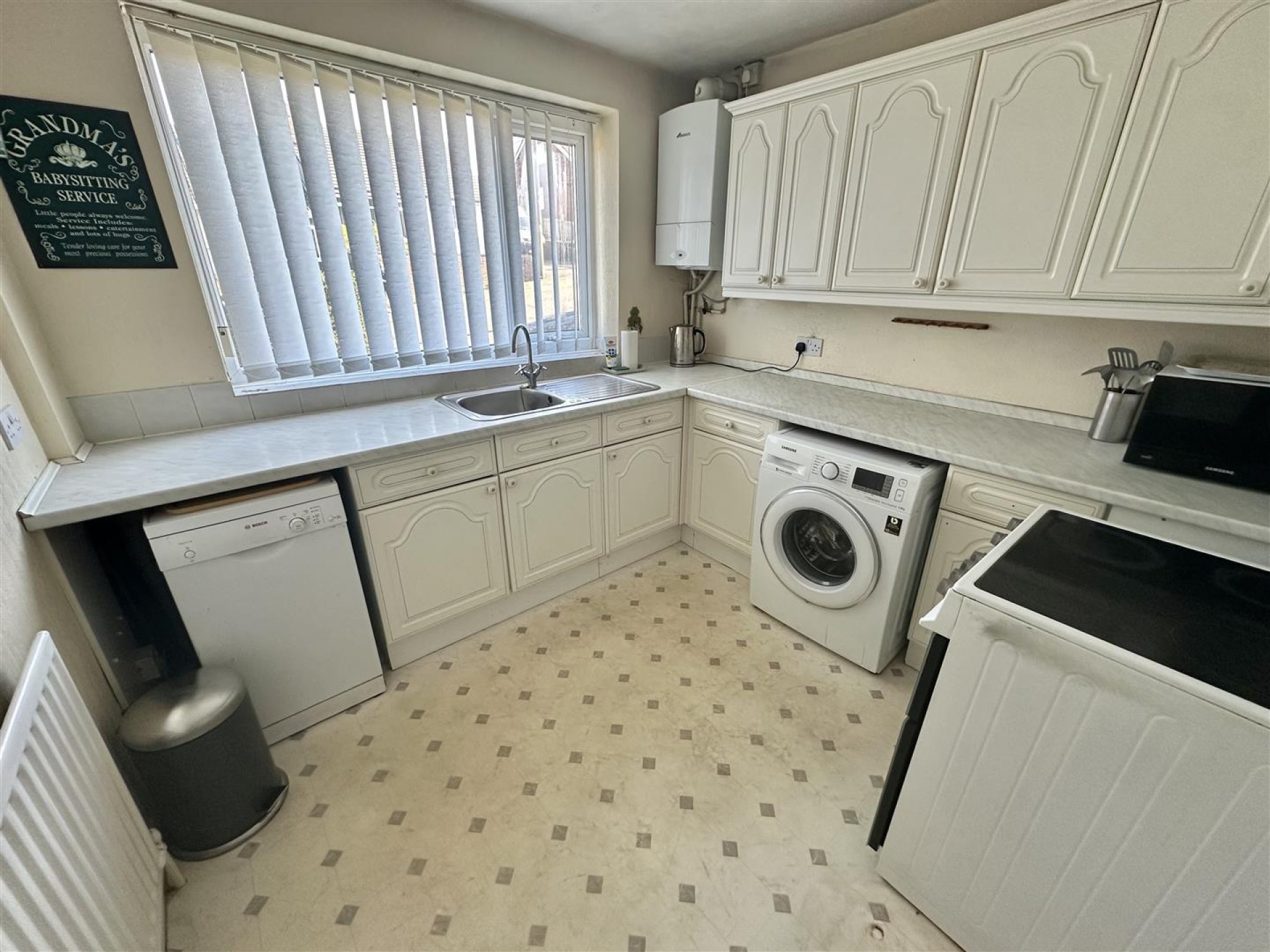 Images for Milton Drive, Liversedge