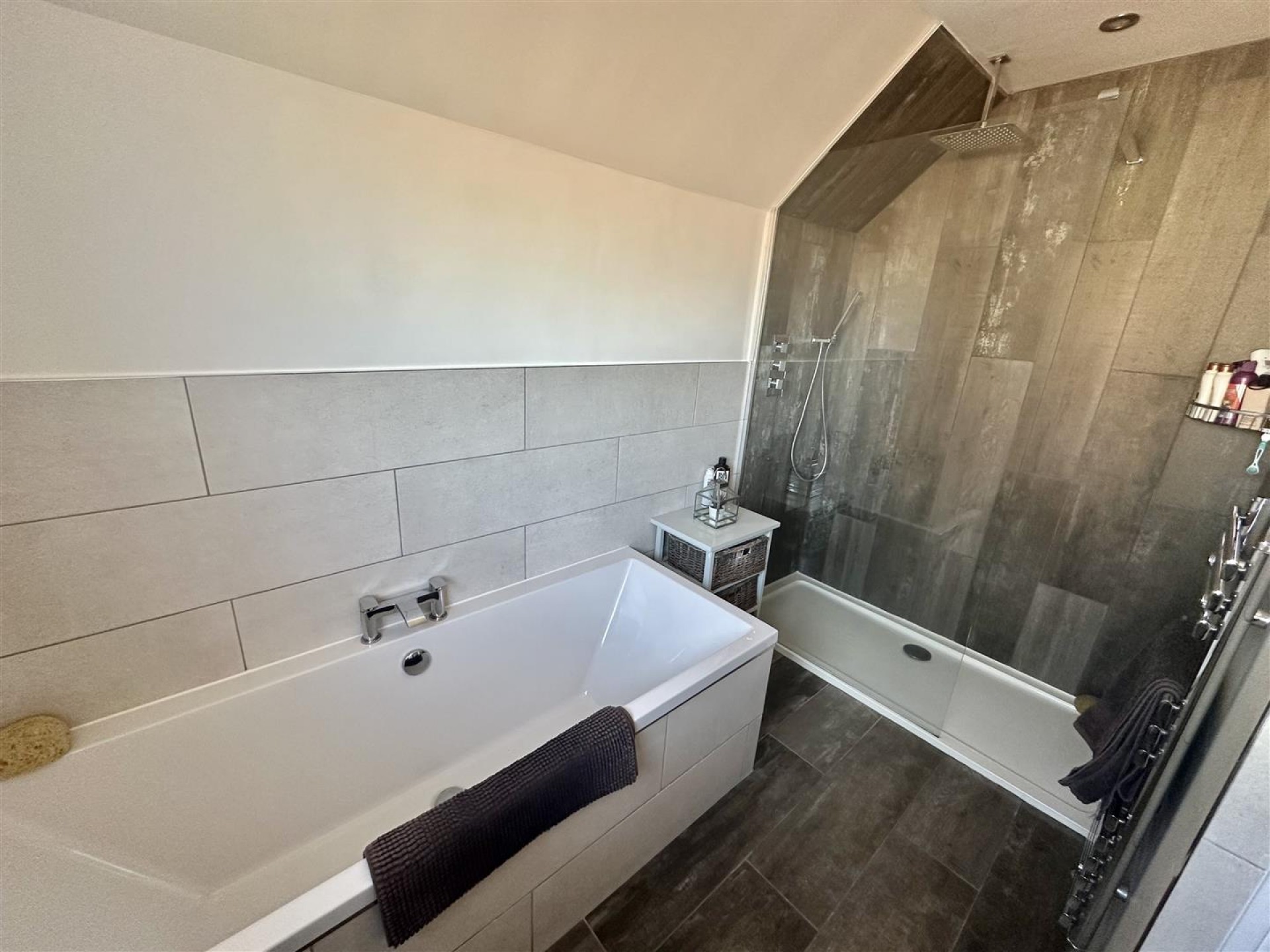Images for Meadow Drive, Liversedge