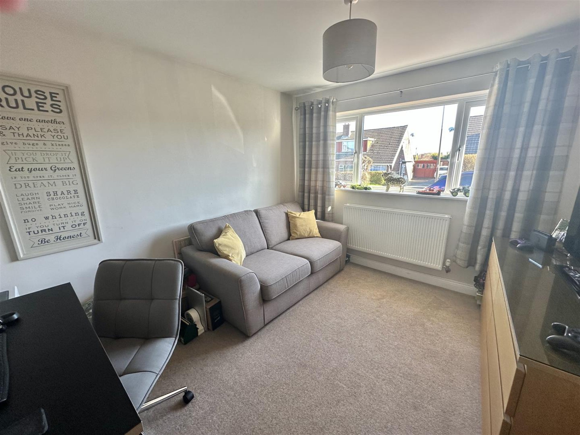 Images for Meadow Drive, Liversedge