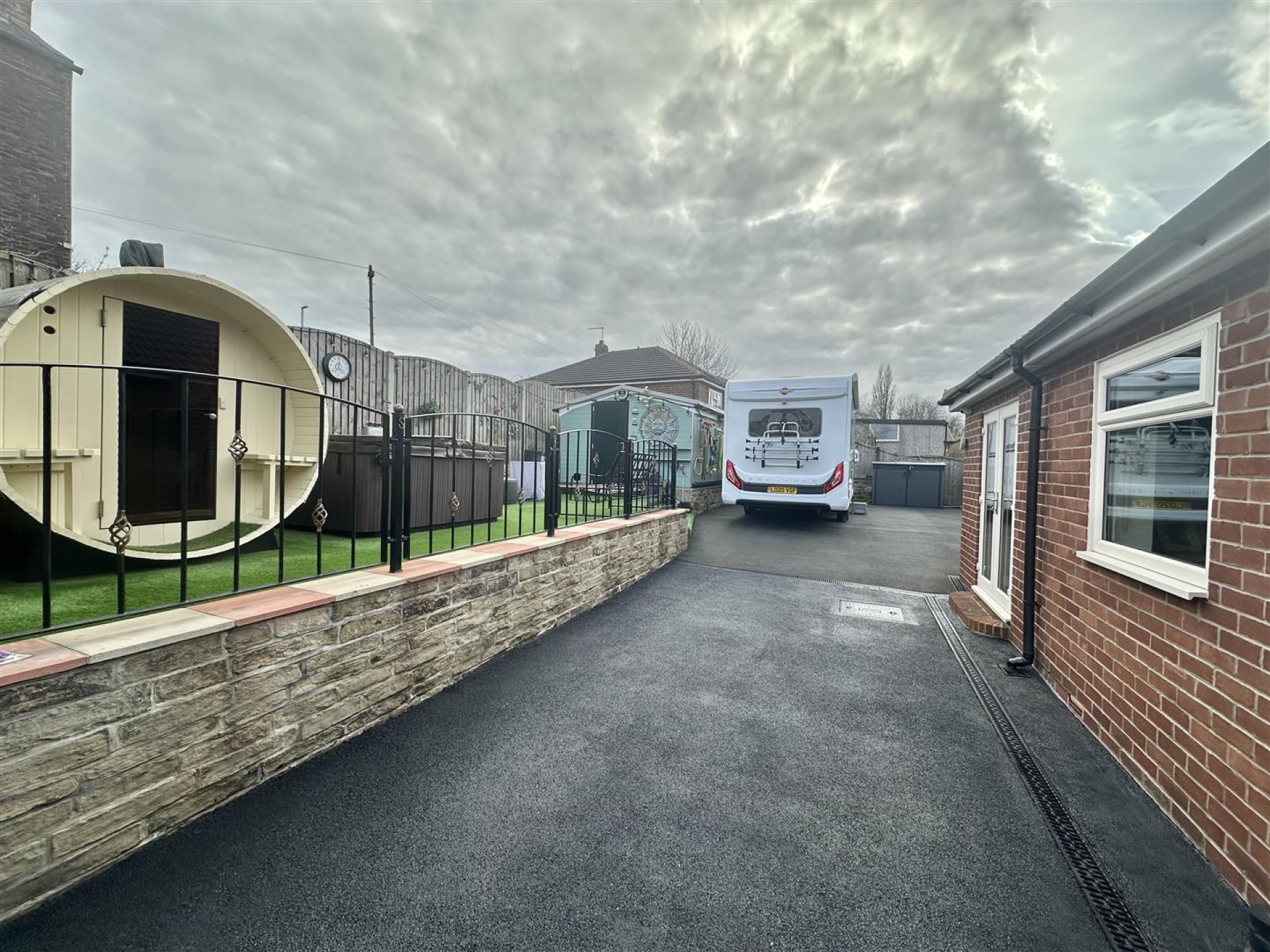 Images for Liversedge Hall Lane, Liversedge