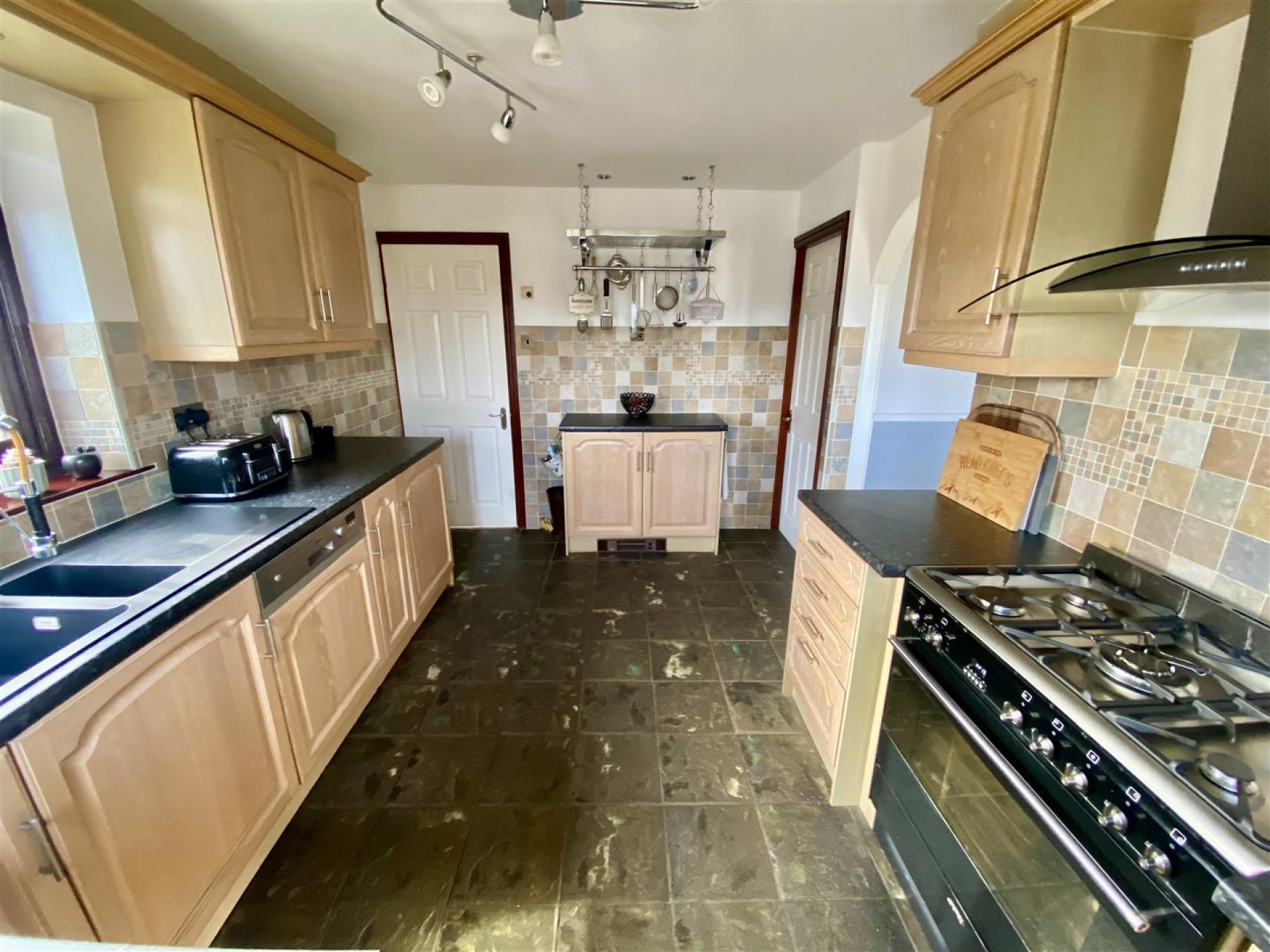 Images for Headlands Road, Liversedge