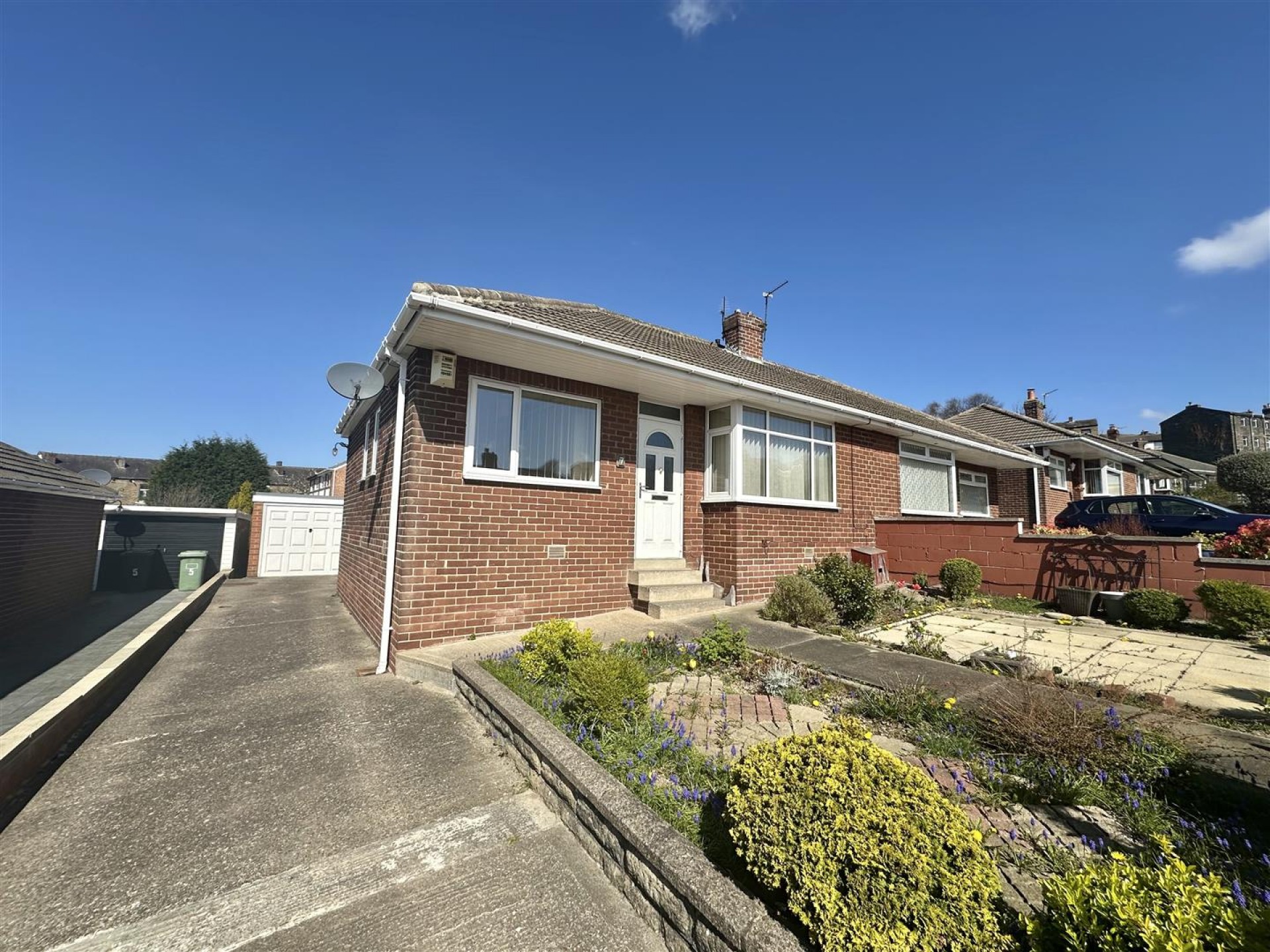 Images for Hollins Avenue, Dewsbury