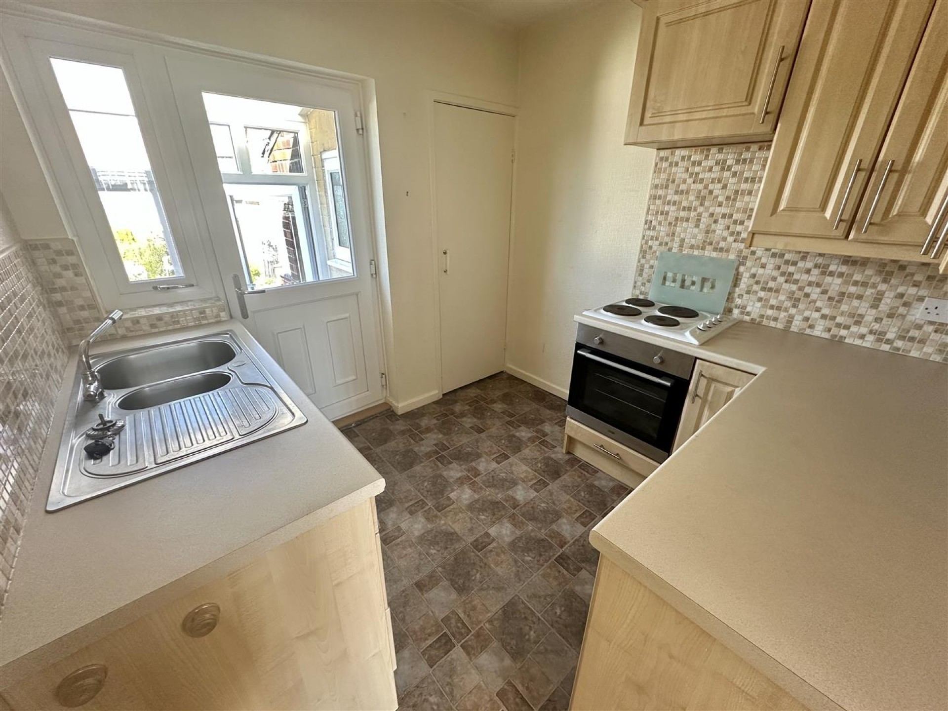 Images for Hollins Avenue, Dewsbury