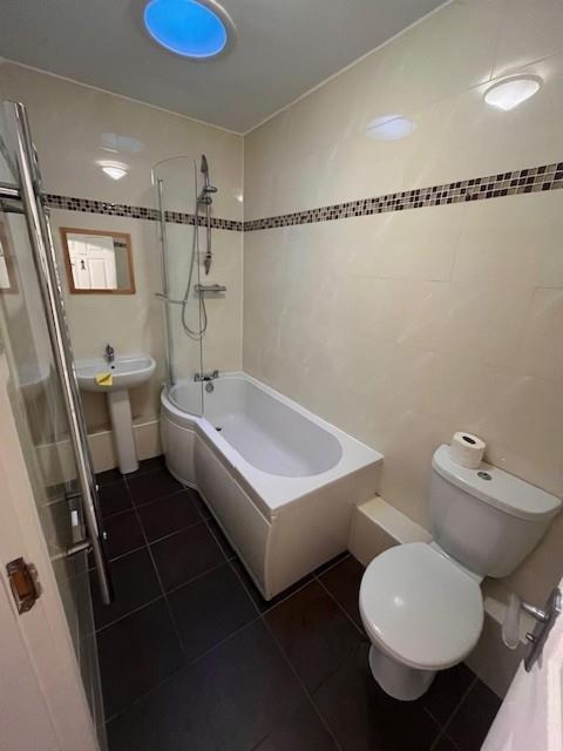 Images for Inspan House, Walkley lane, Heckmondwike