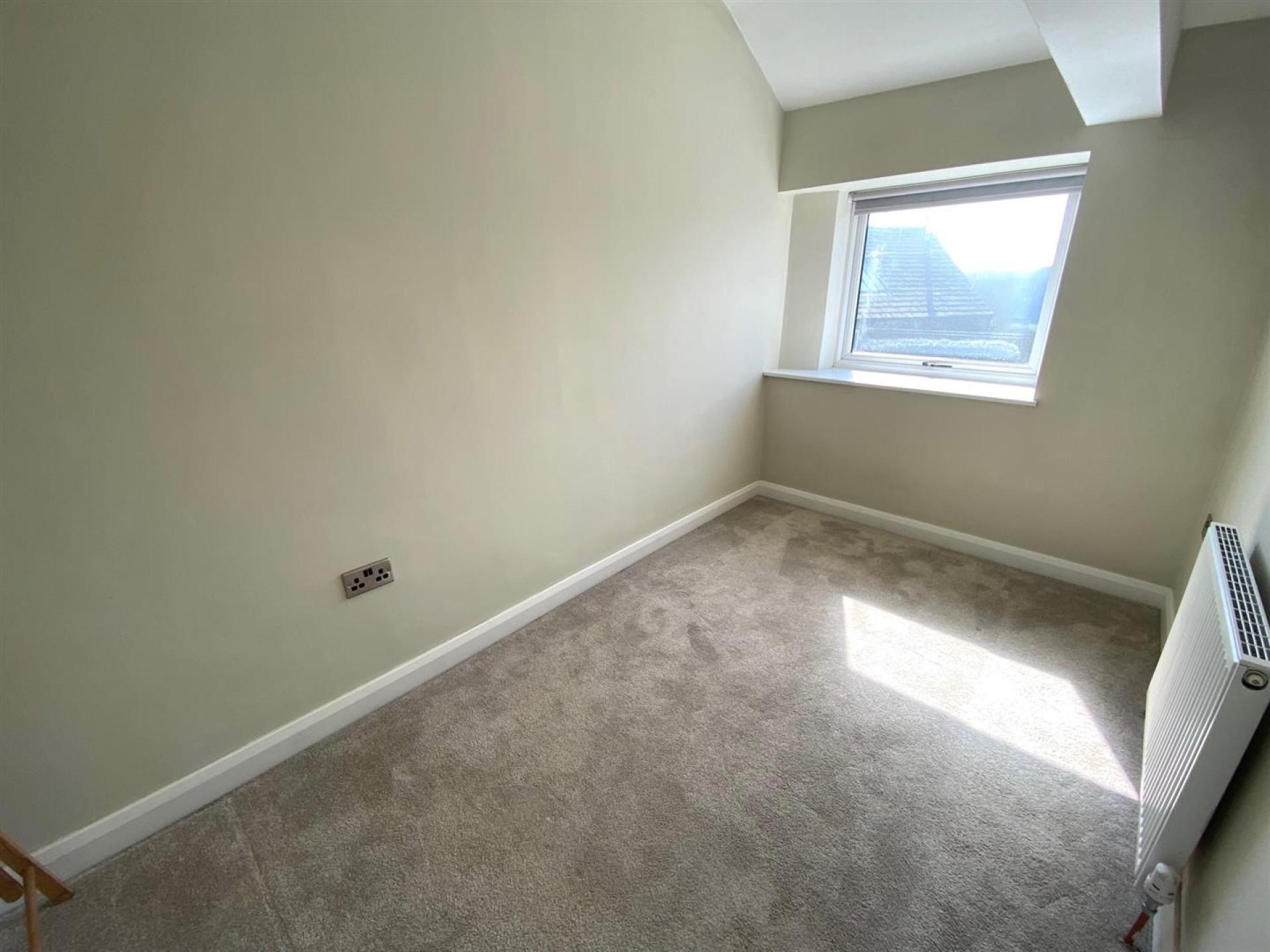 Images for Hall Lane, Kirkburton, Huddersfield