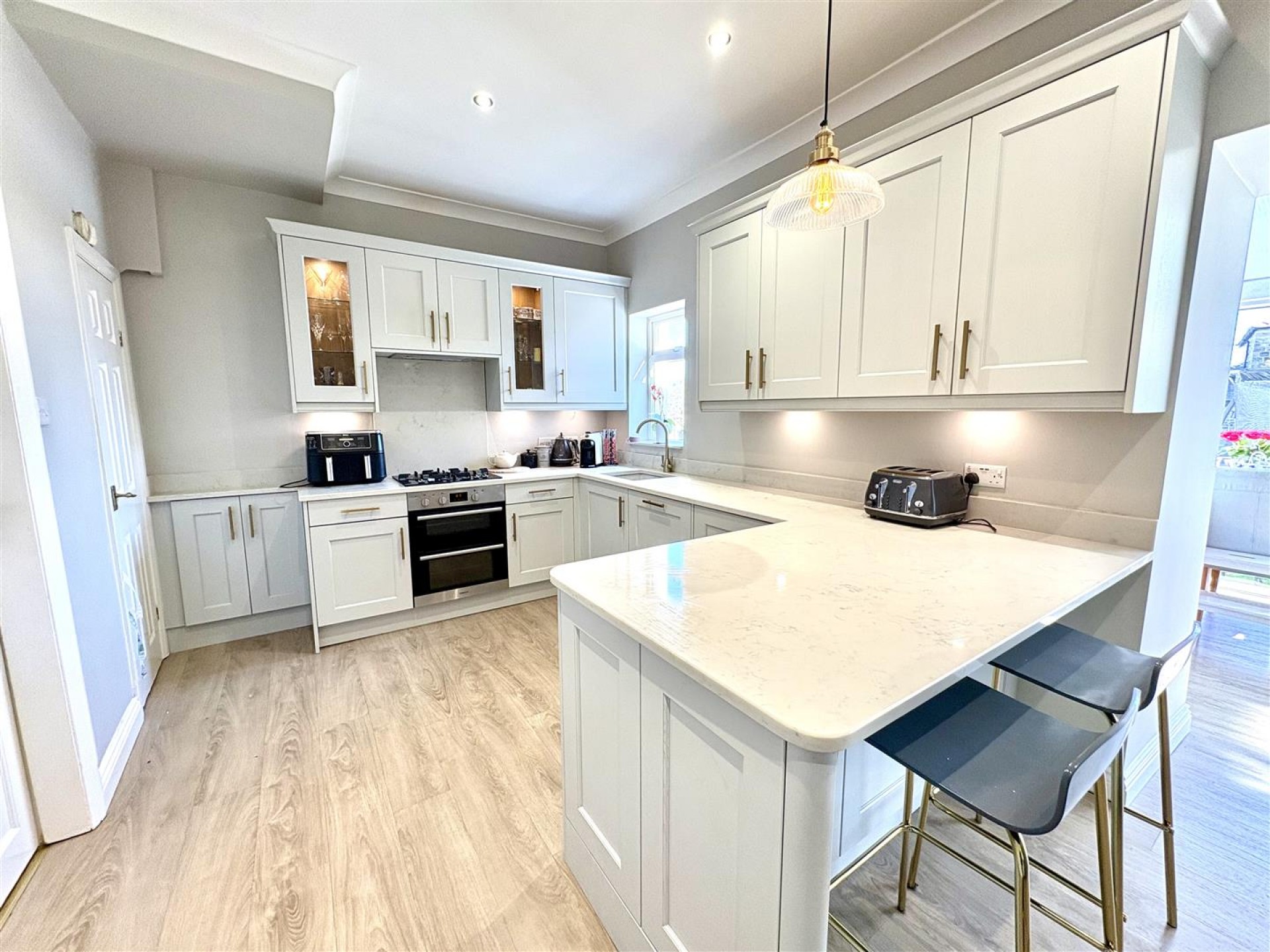 Images for Woodhouse Lane, Brighouse