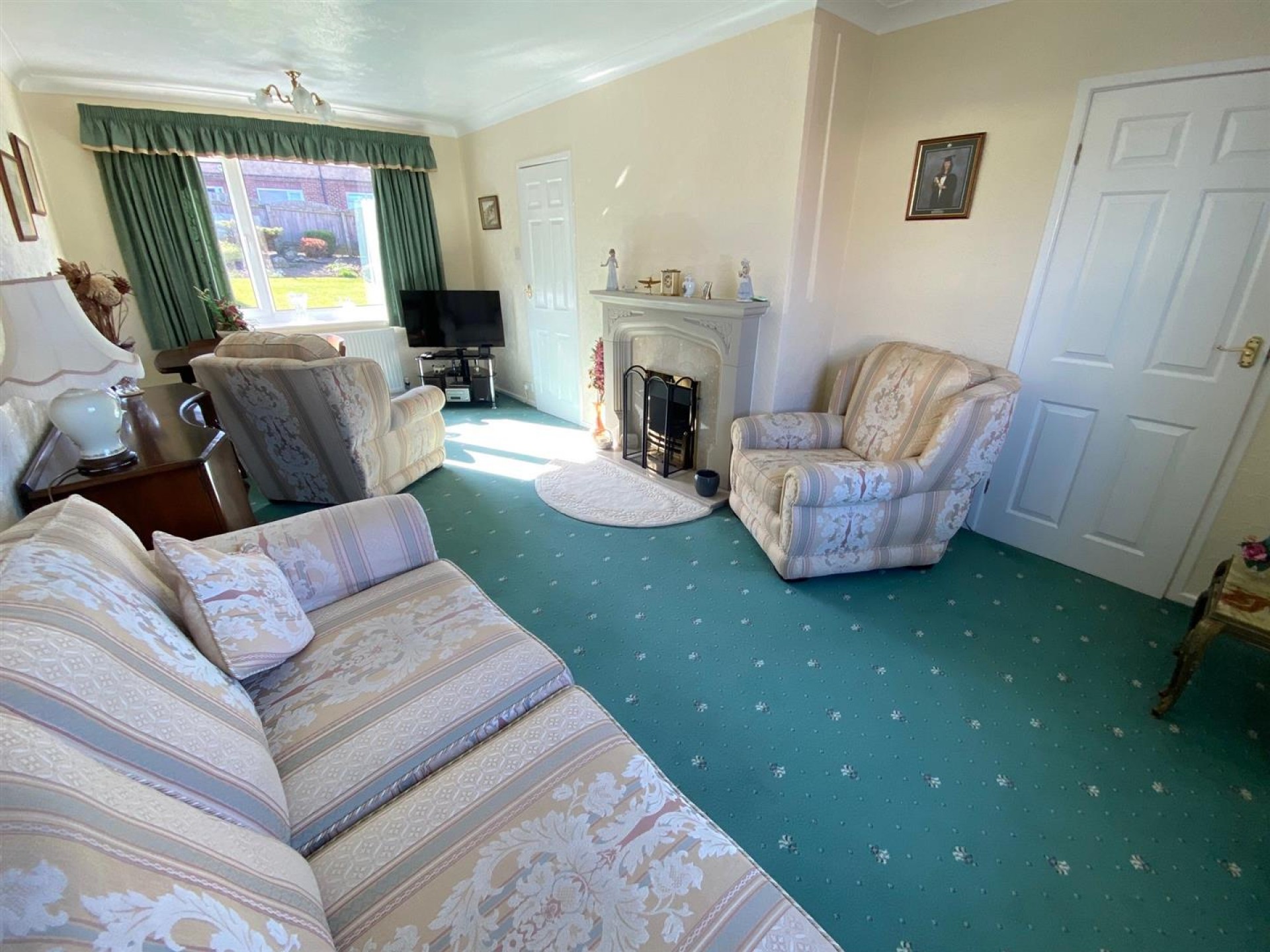Images for Windsor Drive, Huddersfield