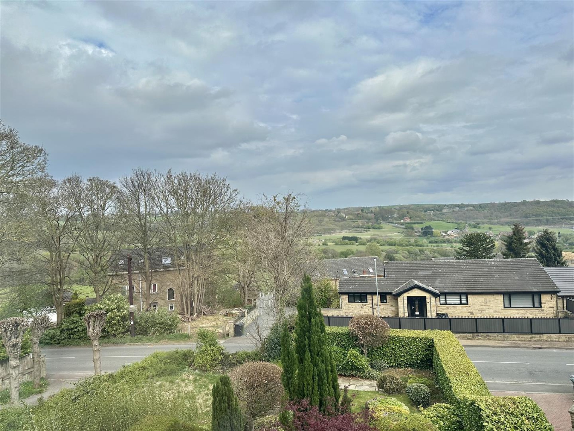 Images for Upper Batley Low Lane, Batley