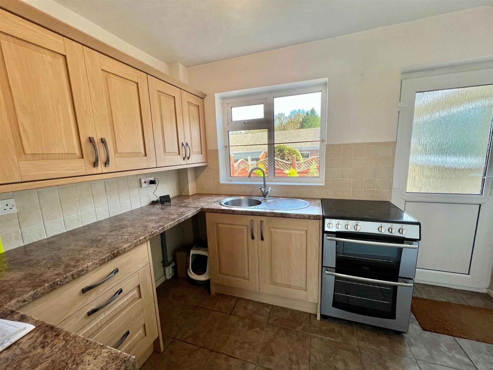 Images for Fenay Lea Drive, Waterloo
