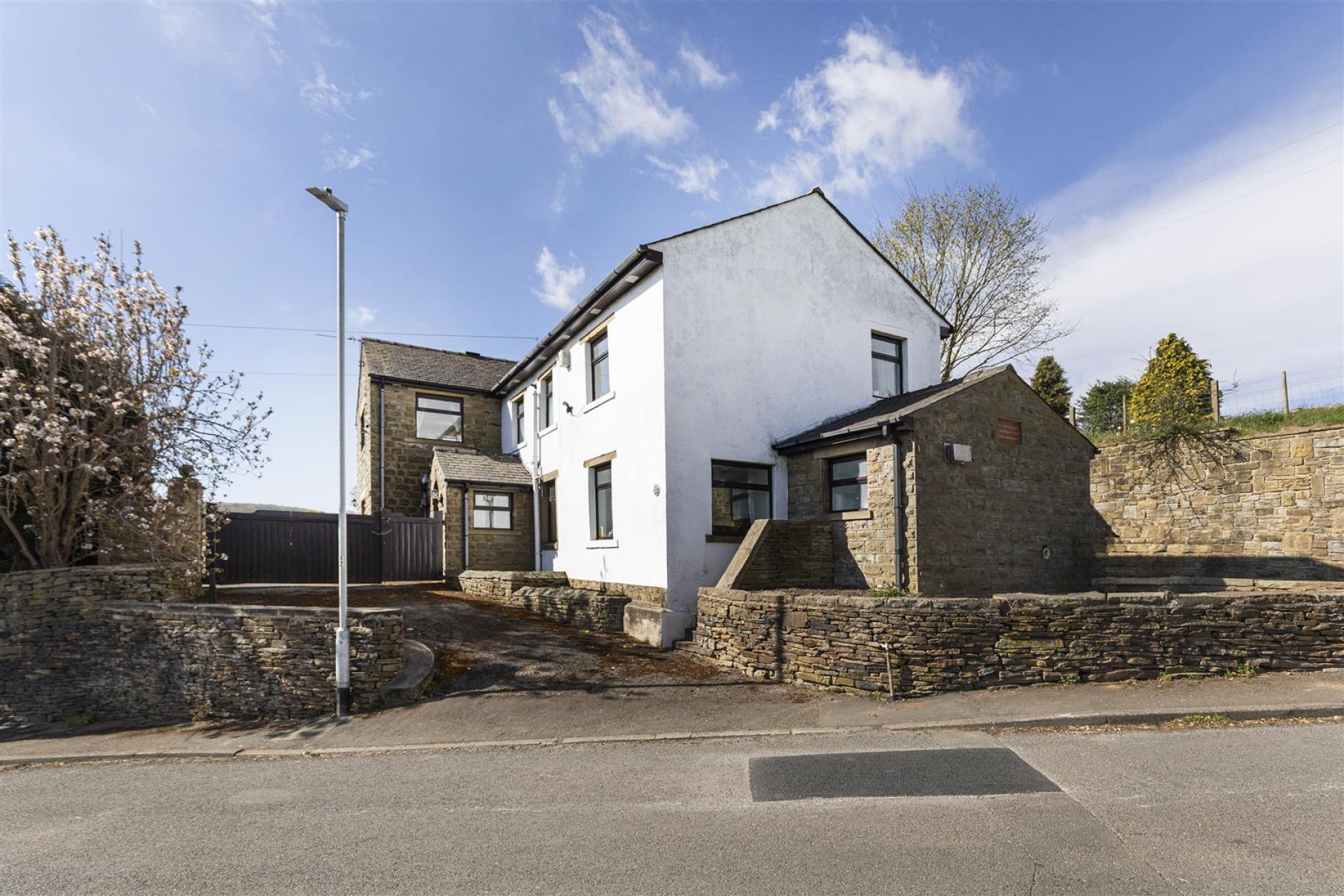 Images for Riley Lane, Kirkburton, Huddersfield